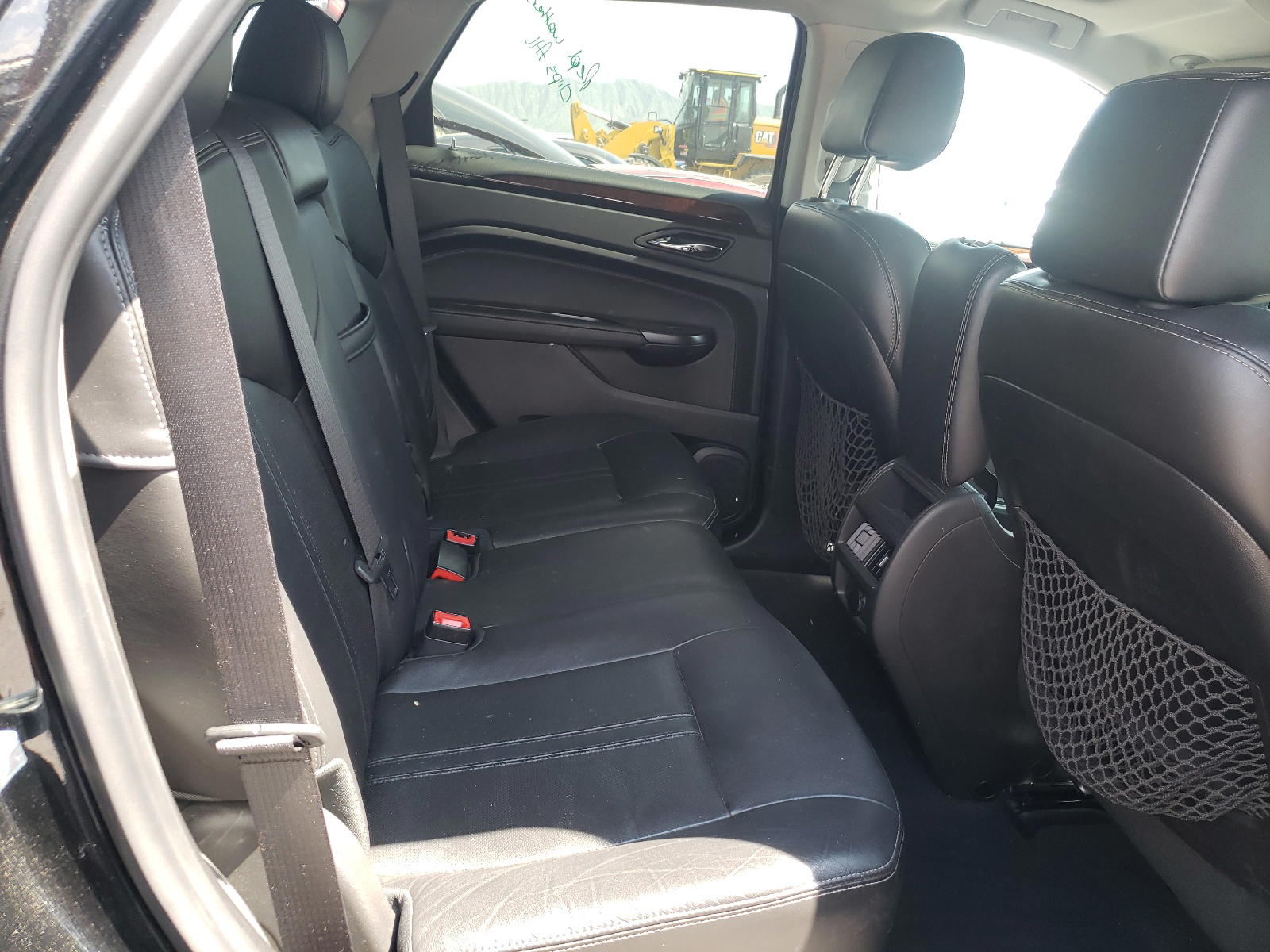 Photo 6 from auction – 2015 CADILLAC SRX with VIN 3GYFNBE36FS510147
