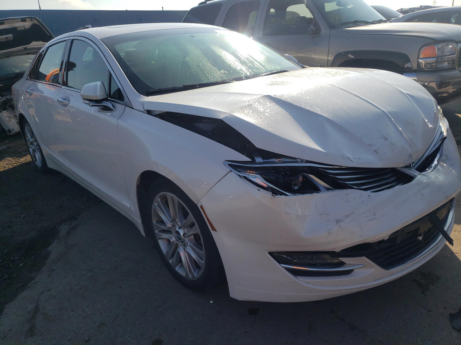 LINCOLN MKZ 2016 with VIN 3LN6L2G94GR633883 - Photo from auction
