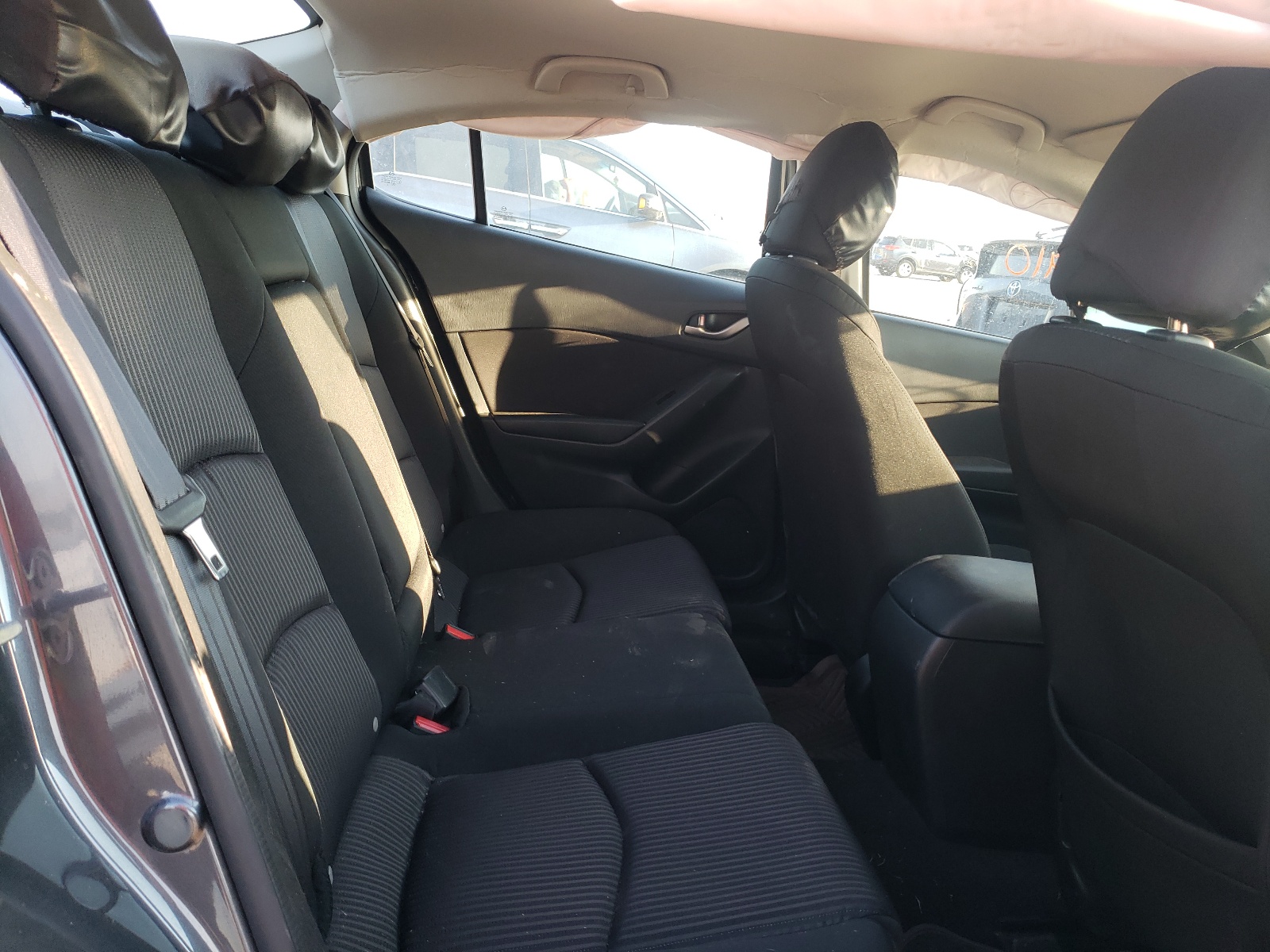Photo 6 from auction – 2014 MAZDA 3 TOURING with VIN JM1BM1V73E1144023