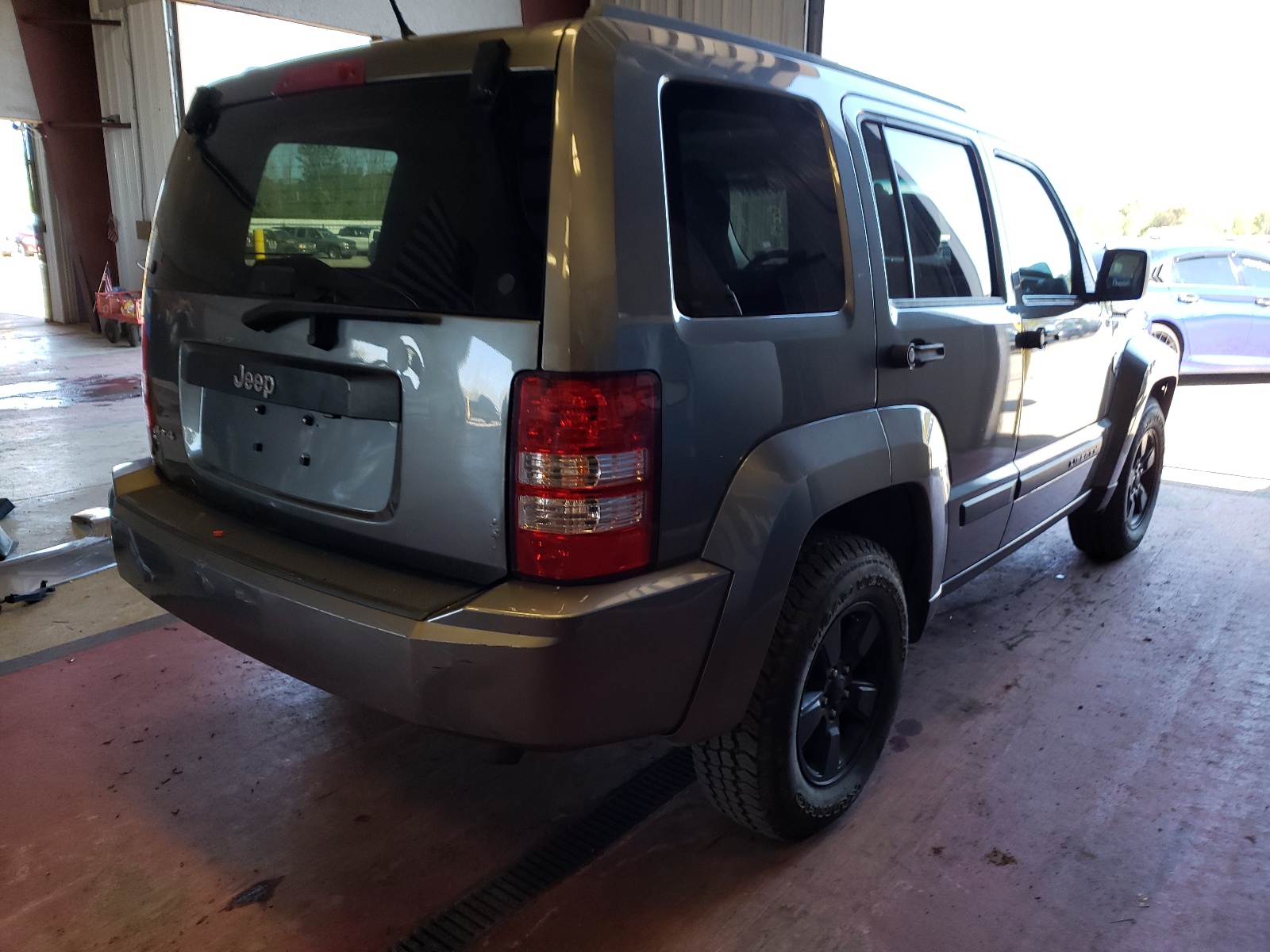 Photo 4 from auction – 2012 JEEP LIBERTY SP with VIN 1C4PJMAK0CW129814