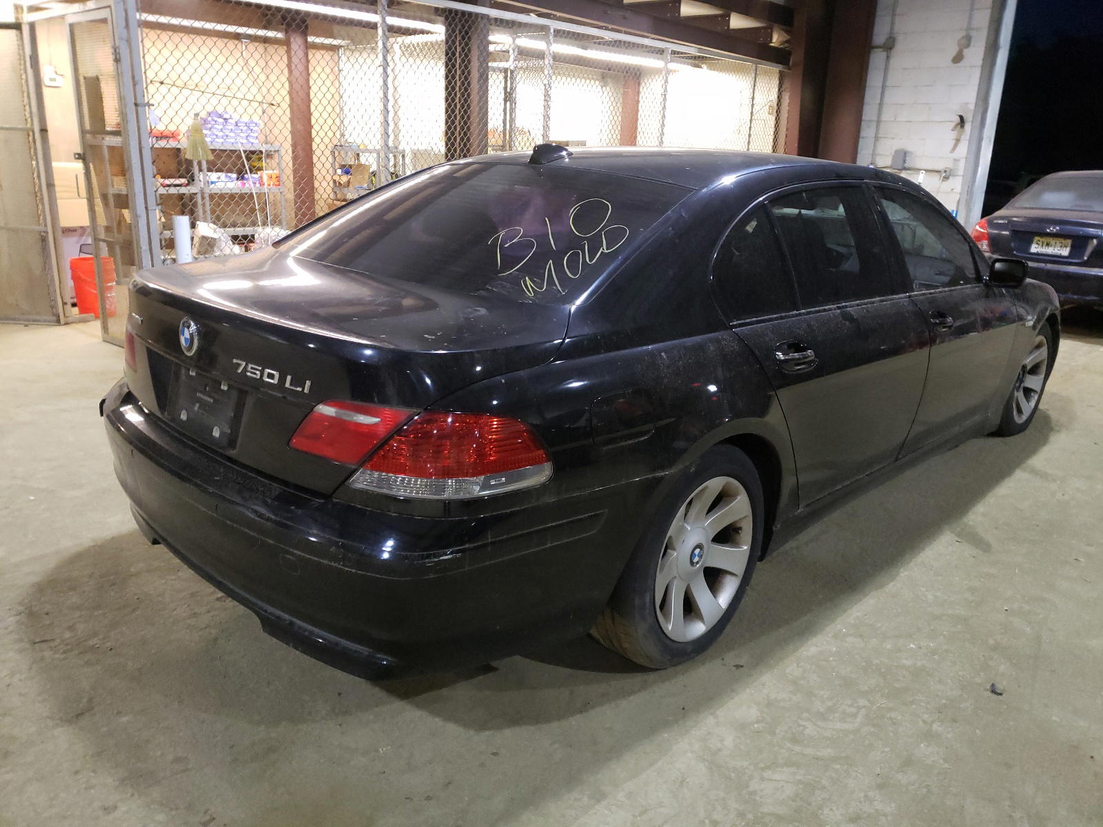 Photo 4 from auction – 2007 BMW 750 with VIN WBAHN83547DT69616