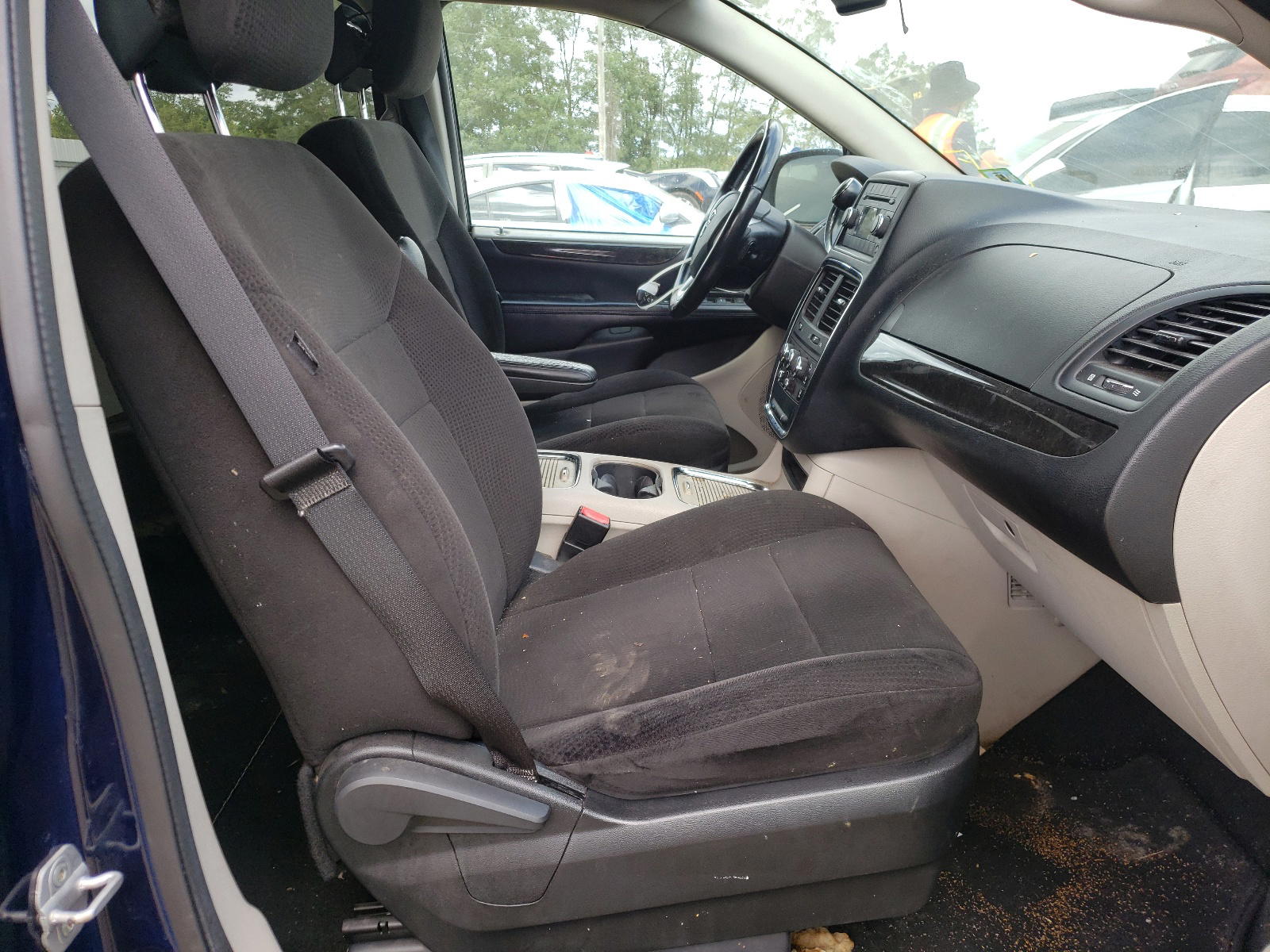 Photo 5 from auction – 2013 DODGE GRAND CARA with VIN 2C4RDGCG2DR659481