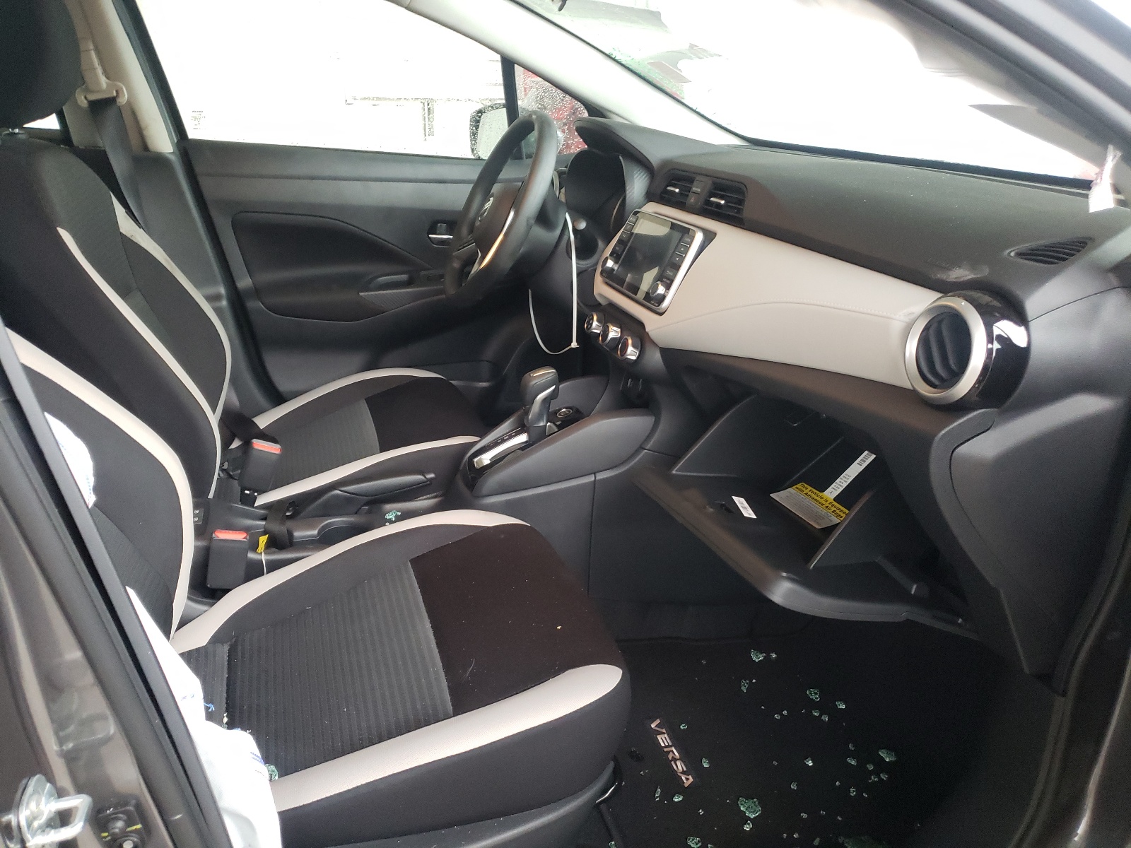 Photo 5 from auction – 2021 NISSAN VERSA SV with VIN 3N1CN8EV4ML892427