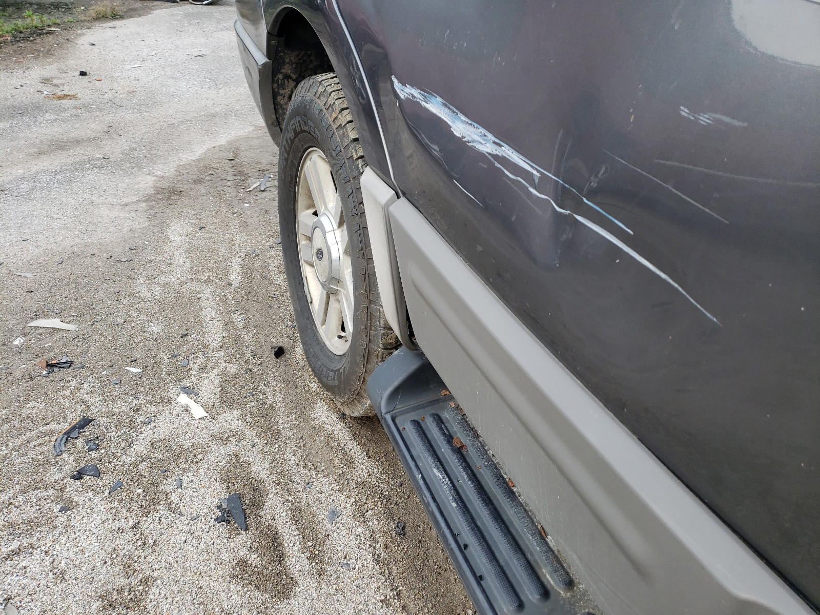Photo 10 from auction – 2003 FORD EXPEDITION with VIN 1FMPU16L03LA20645