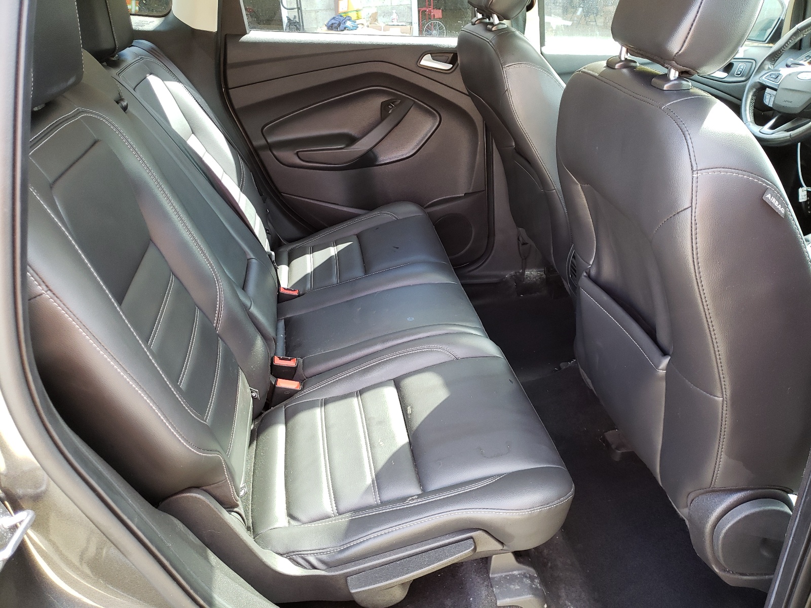 Photo 6 from auction – 2019 FORD ESCAPE SEL with VIN 1FMCU9HD6KUA57288