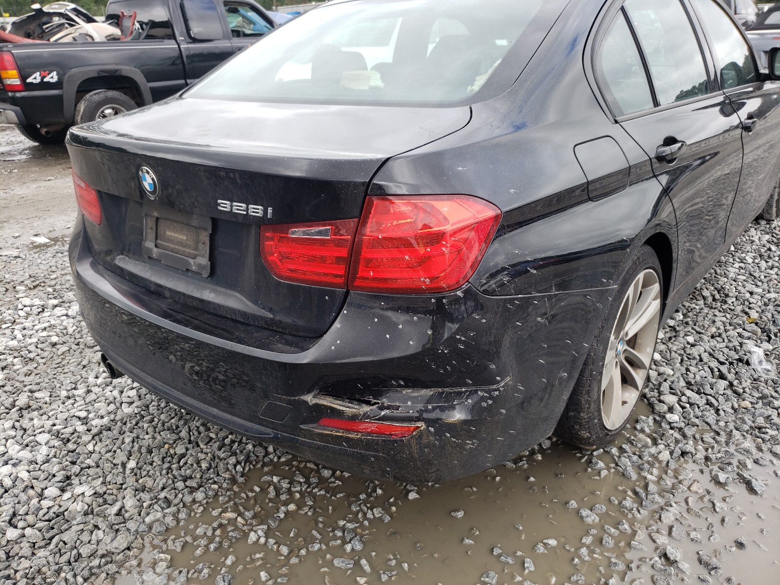 Photo 9 from auction – 2014 BMW 328 I with VIN WBA3A5G52ENP31898