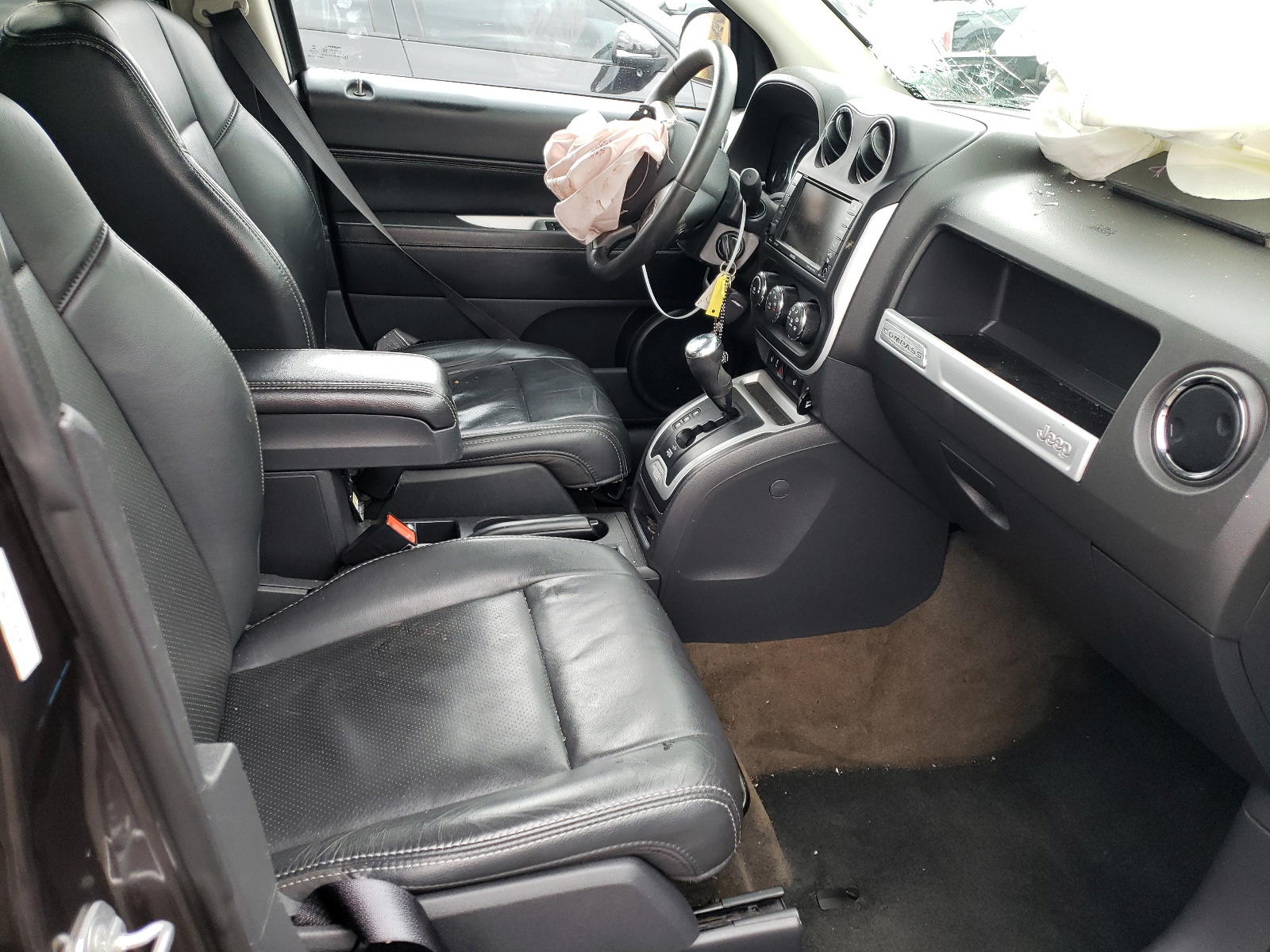 Photo 5 from auction – 2016 JEEP COMPASS LA with VIN 1C4NJDEB4GD814188