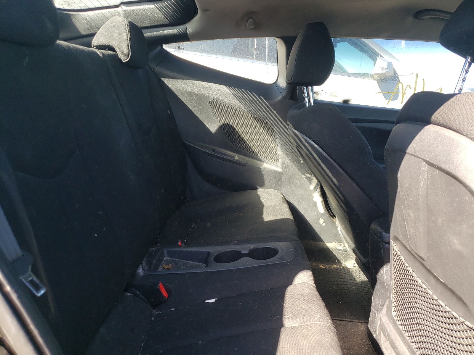 Photo 6 from auction – 2013 HYUNDAI VELOSTER with VIN KMHTC6AD6DU142887