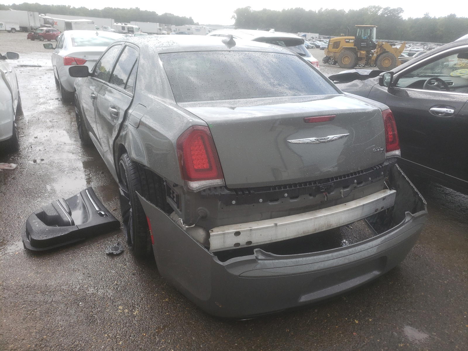 Photo 3 from auction – 2019 CHRYSLER 300 S with VIN 2C3CCABG3KH559498