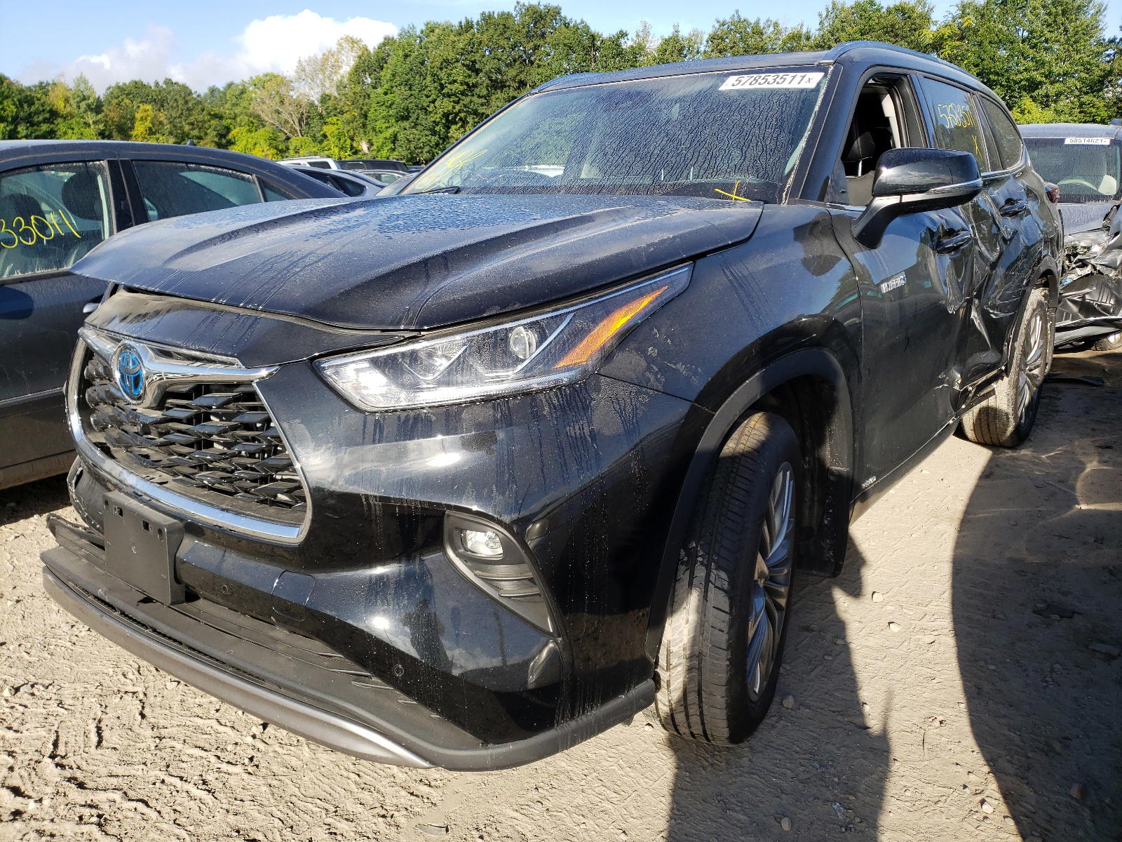 Photo 2 from auction – 2021 TOYOTA HIGHLANDER with VIN 5TDEBRCH1MS051225