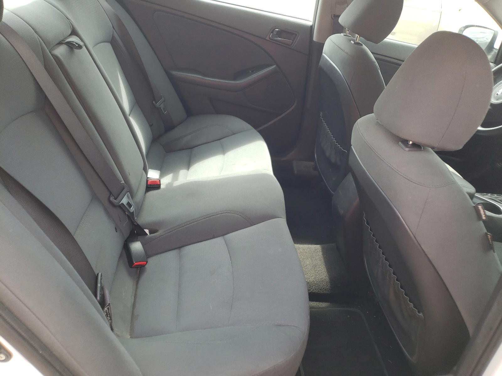 Photo 6 from auction – 2015 KIA OPTIMA LX with VIN KNAGM4A72F5566773