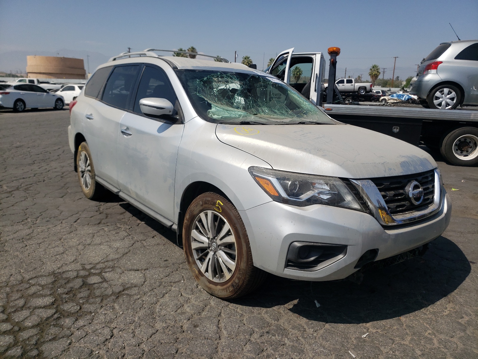 Photo 1 from auction – 2018 NISSAN PATHFINDER with VIN 5N1DR2MNXJC657036