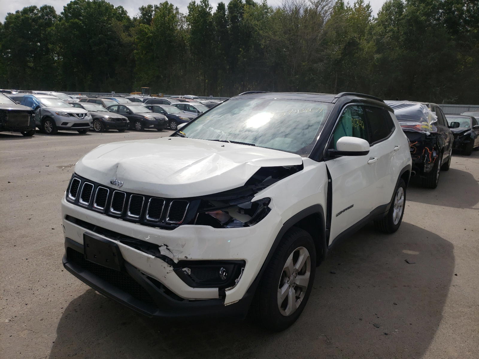 Photo 2 from auction – 2018 JEEP COMPASS LA with VIN 3C4NJDBB8JT114437