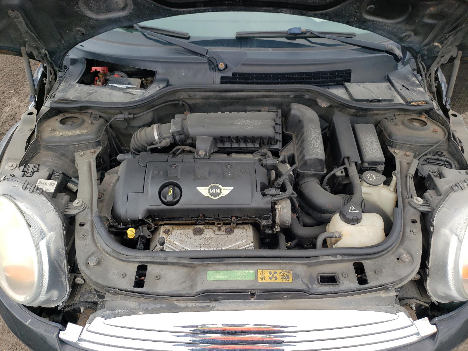 Photo 7 from auction – 2010 MINI COOPER with VIN WMWMF3C51ATZ24047