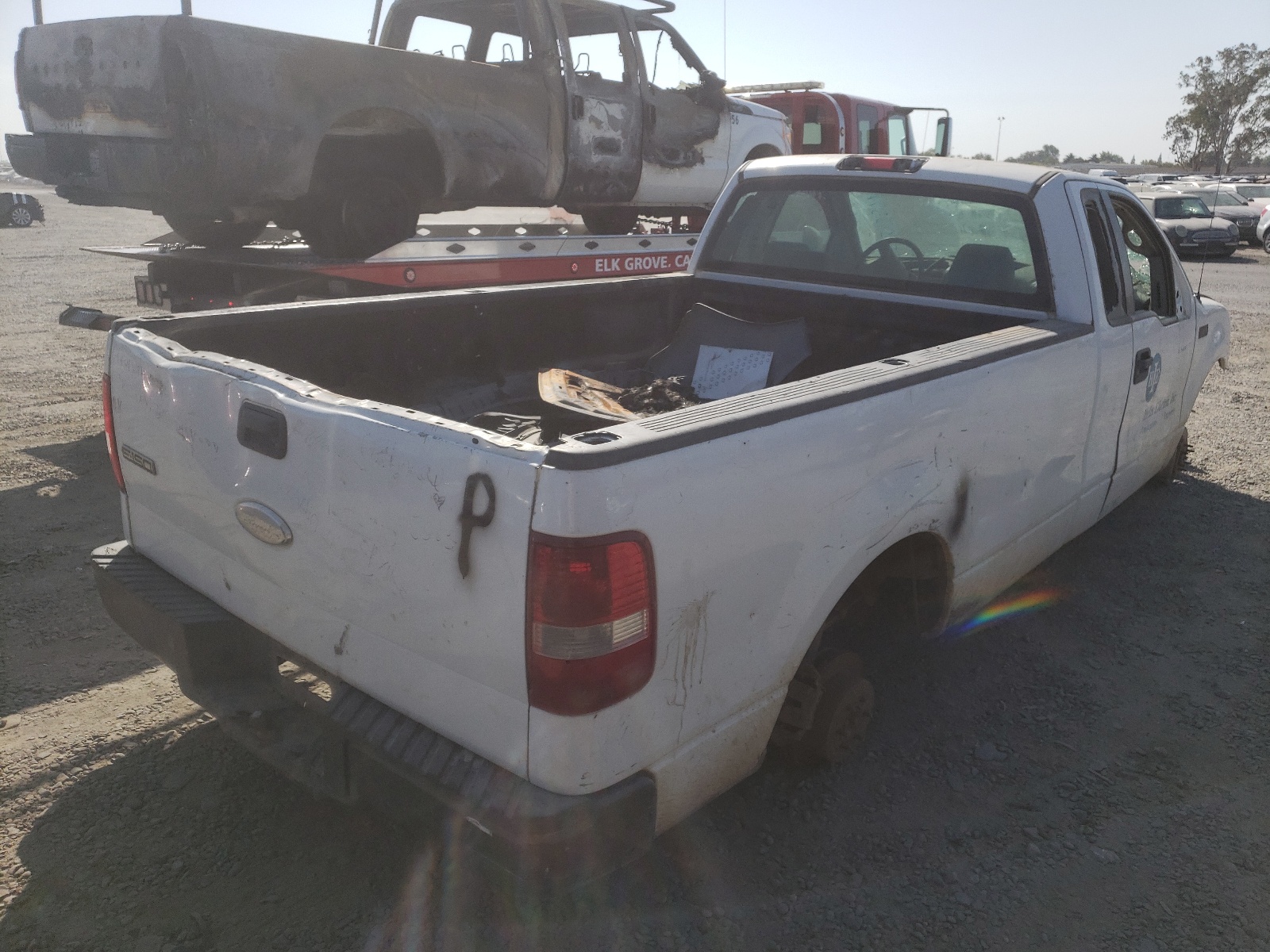 Zdjęcie 4 z aukcji – 2006 FORD F150 z VIN 1FTRF12296NA93803