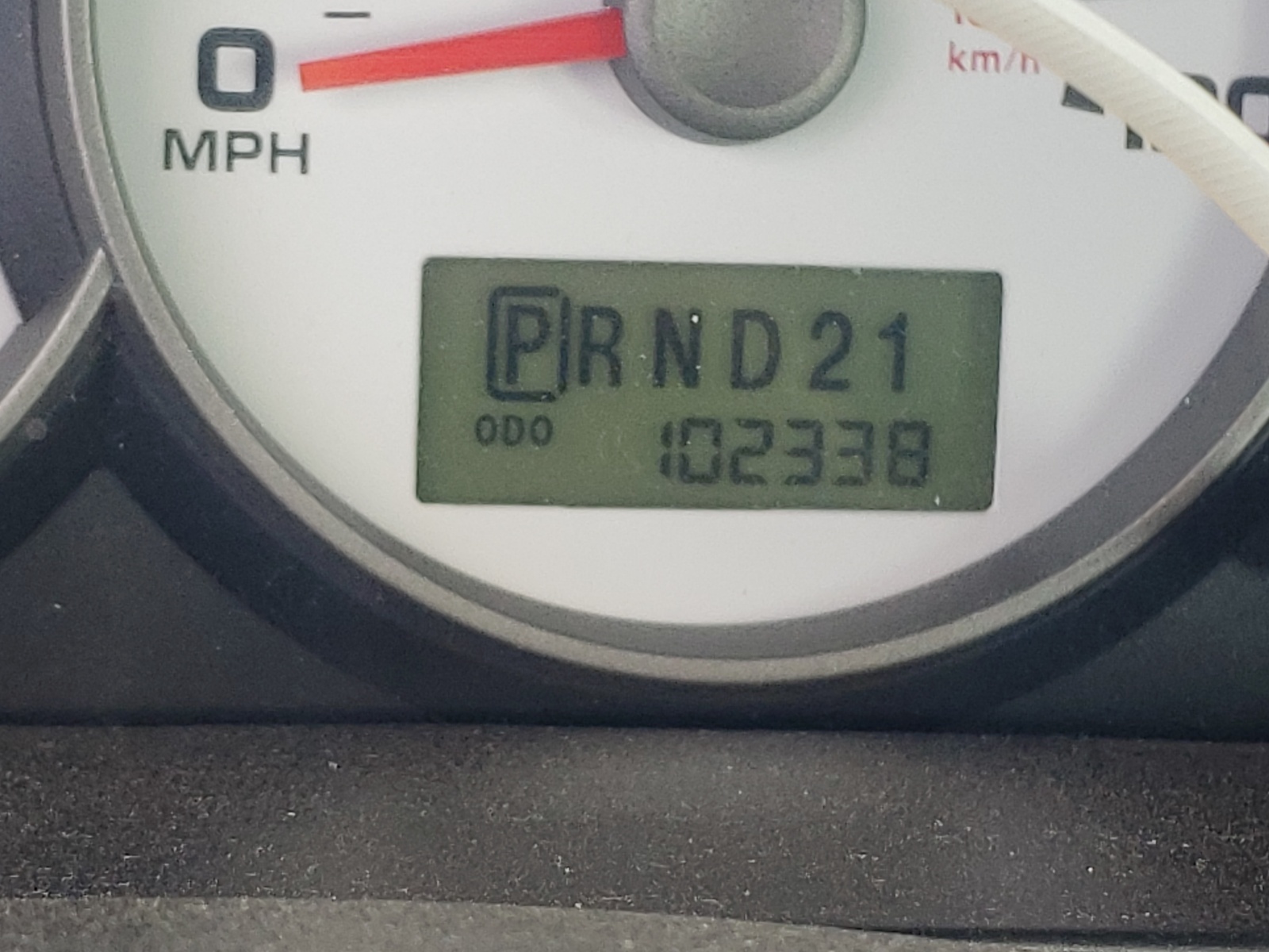 Photo 8 from auction – 2005 FORD ESCAPE XLS with VIN 1FMYU92Z55KA36345