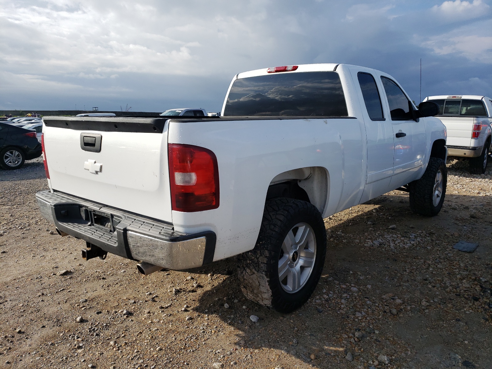 Photo 4 from auction – 2008 CHEVROLET SILVERADO with VIN 1GCEK19J58Z268082