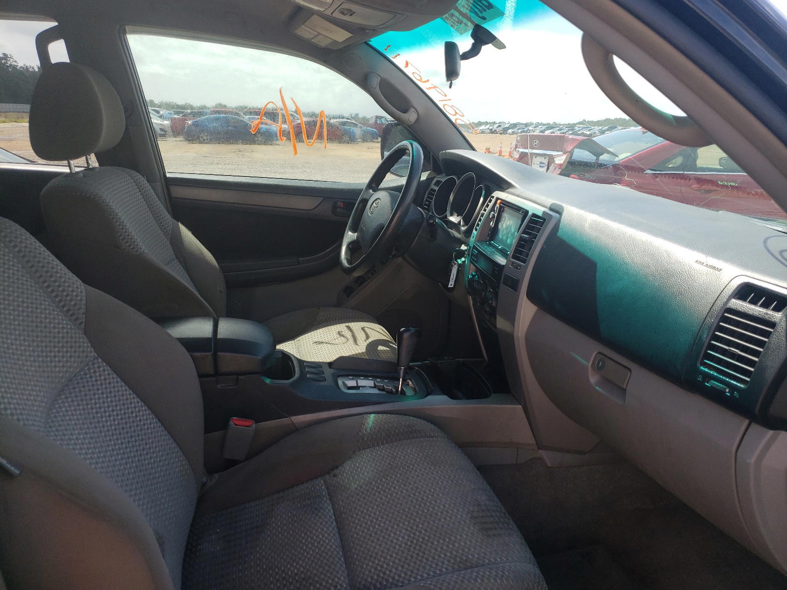 Photo 5 from auction – 2008 TOYOTA 4RUNNER SR with VIN JTEZU14RX8K015451