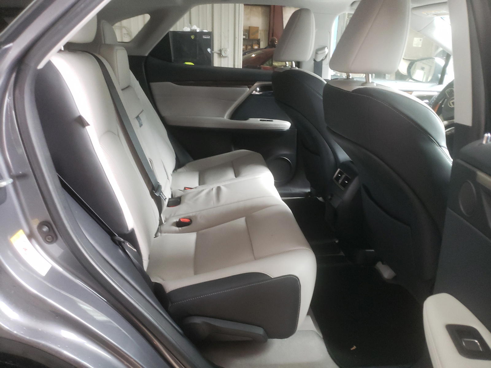 Photo 6 from auction – 2019 LEXUS RX 350 BAS with VIN 2T2ZZMCA9KC147074
