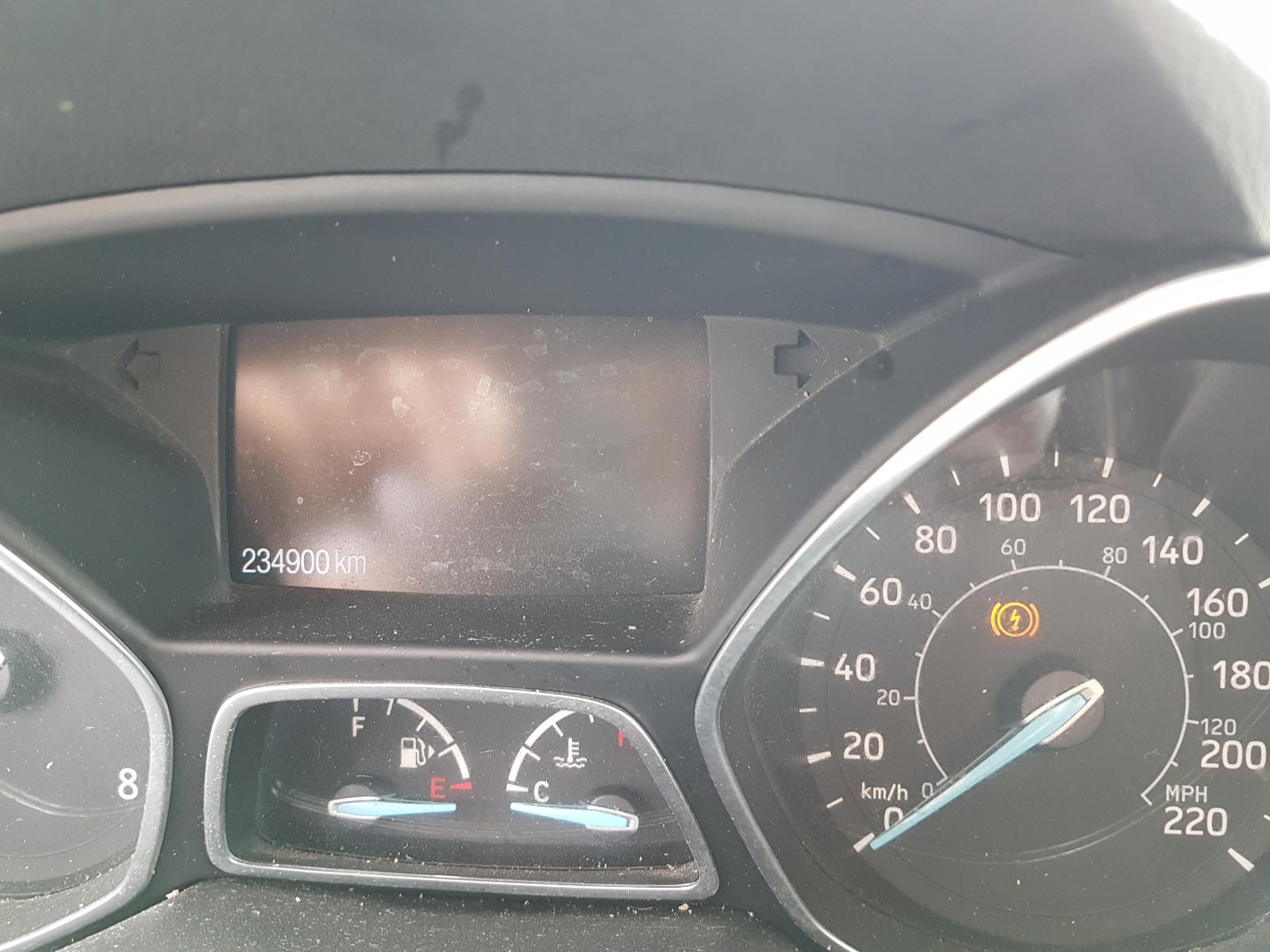Photo 8 from auction – 2017 FORD ESCAPE SE with VIN 1FMCU0GD5HUD69172