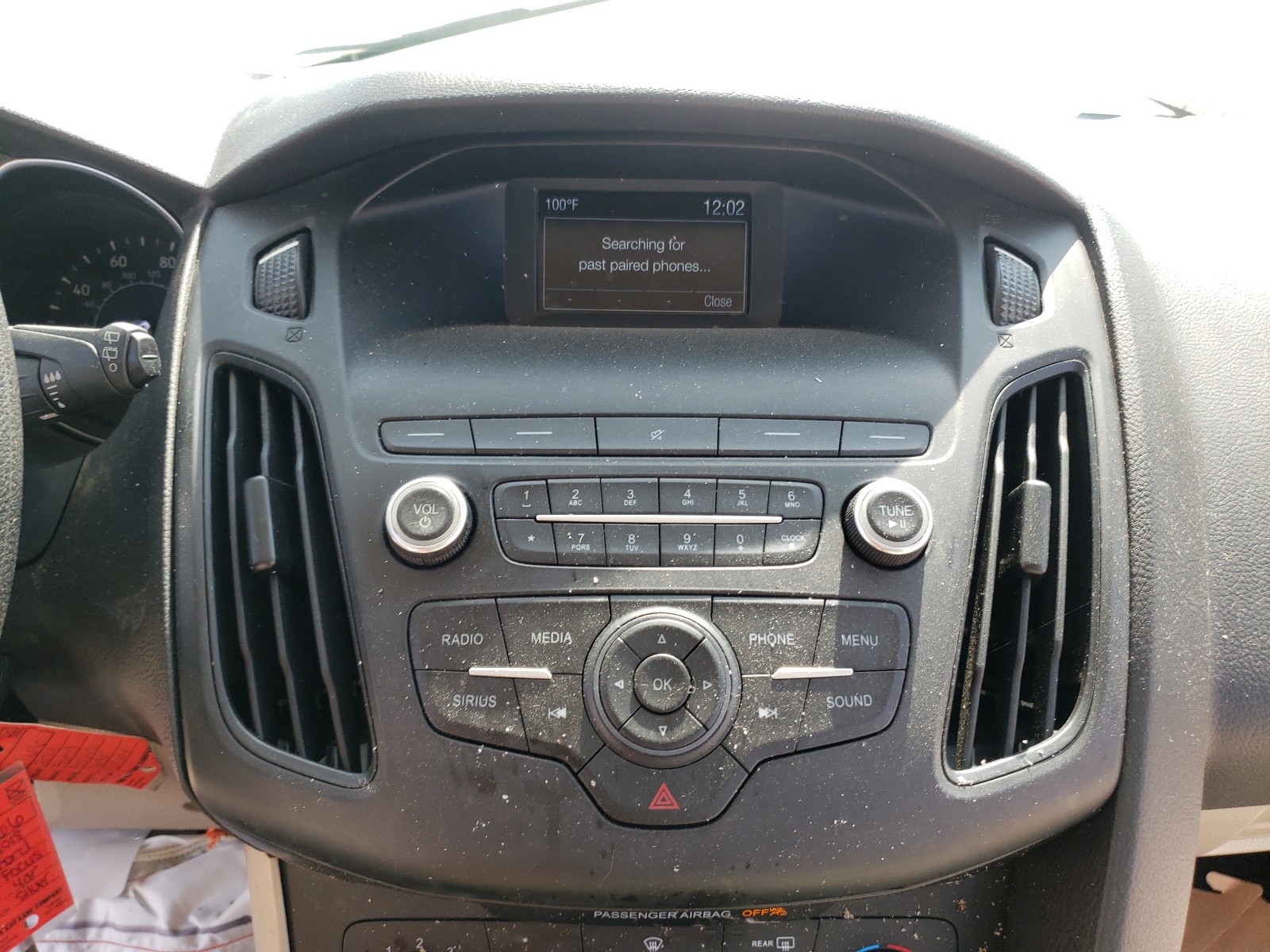 Zdjęcie 9 z aukcji – 2018 FORD FOCUS SE z VIN 1FADP3K2XJL326388