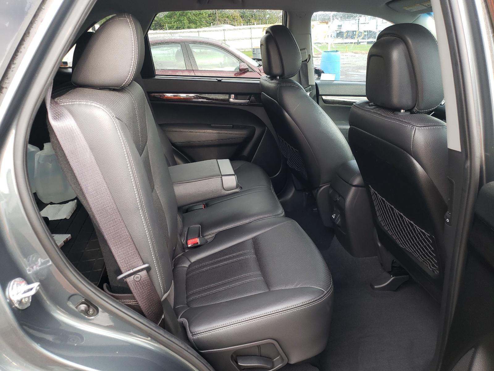 Photo 6 from auction – 2014 KIA SORENTO EX with VIN 5XYKU4A72EG437046