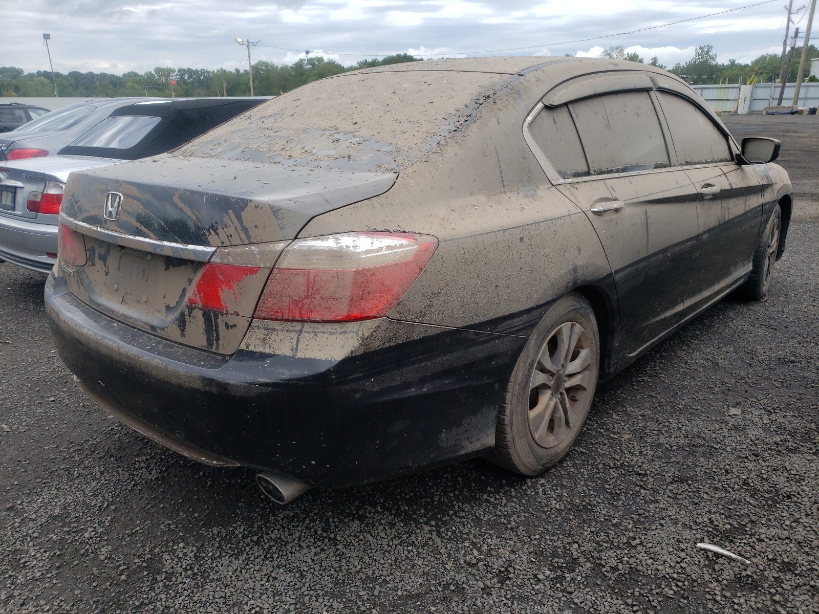 Photo 4 from auction – 2015 HONDA ACCORD LX with VIN 1HGCR2F33FA088563