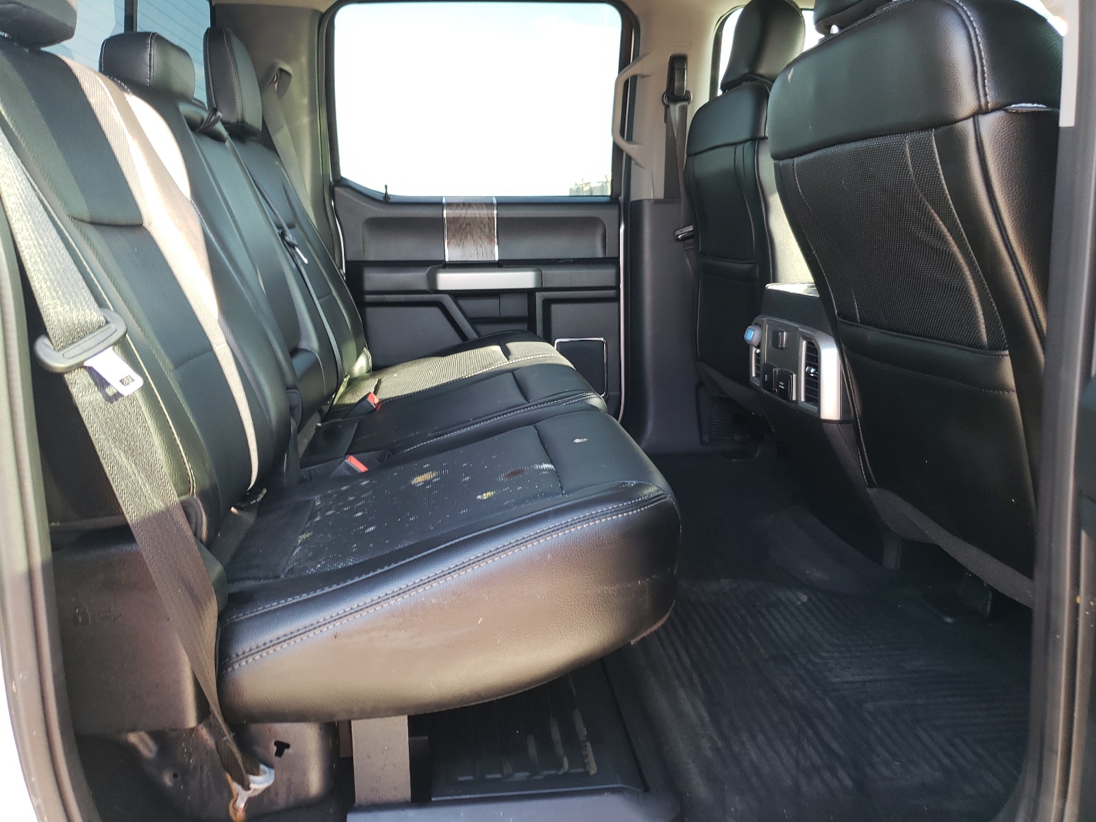 Photo 6 from auction – 2018 FORD F250 SUPER with VIN 1FT7W2BT2JEB19219