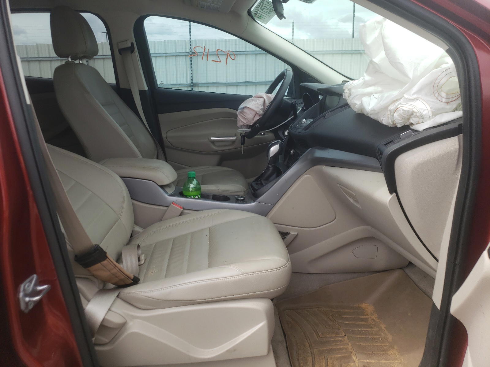 Photo 5 from auction – 2015 FORD ESCAPE with VIN 1FMCU0GX1FUB88013