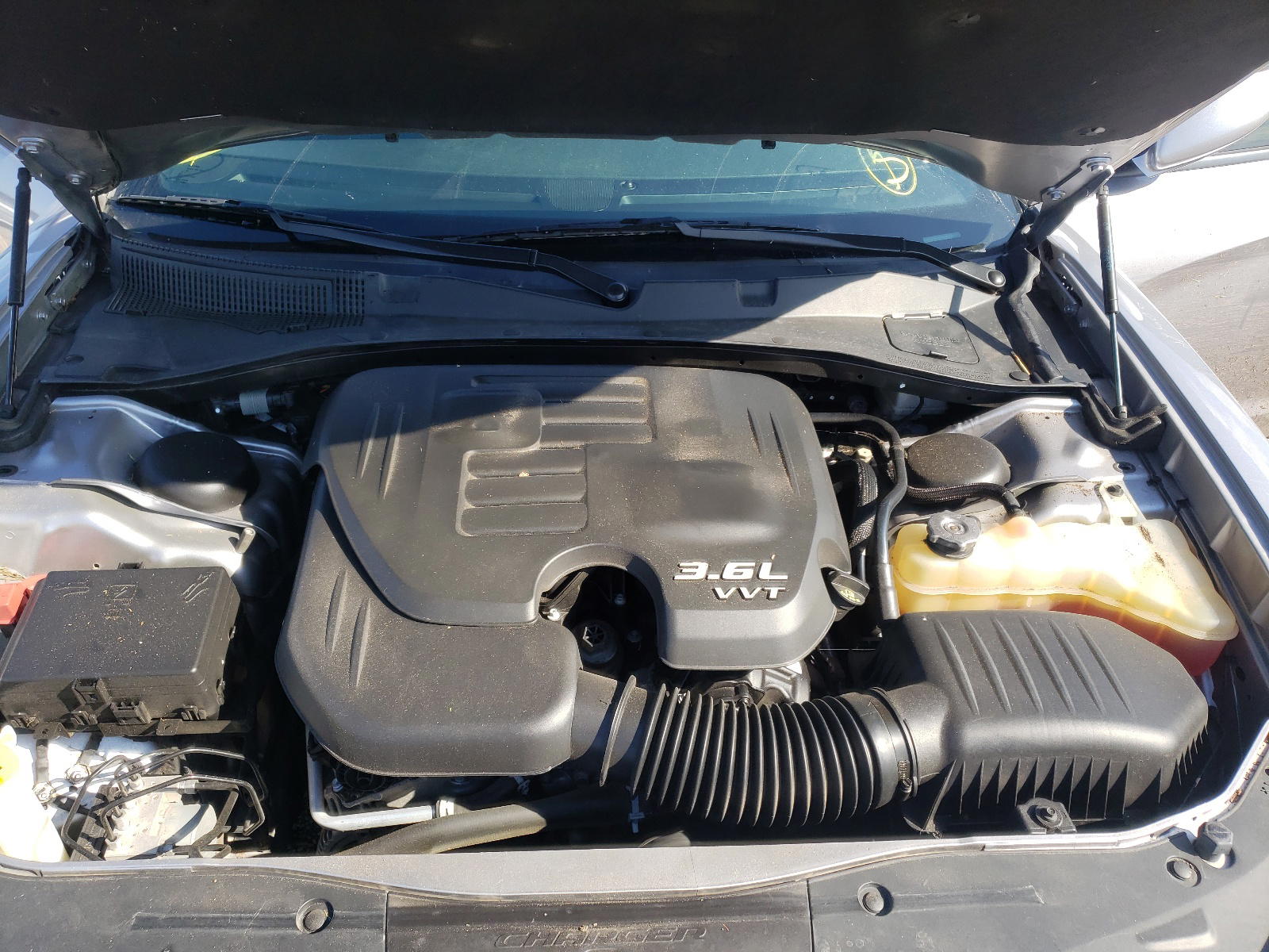 Photo 7 from auction – 2016 DODGE CHARGER SE with VIN 2C3CDXBG3GH307189
