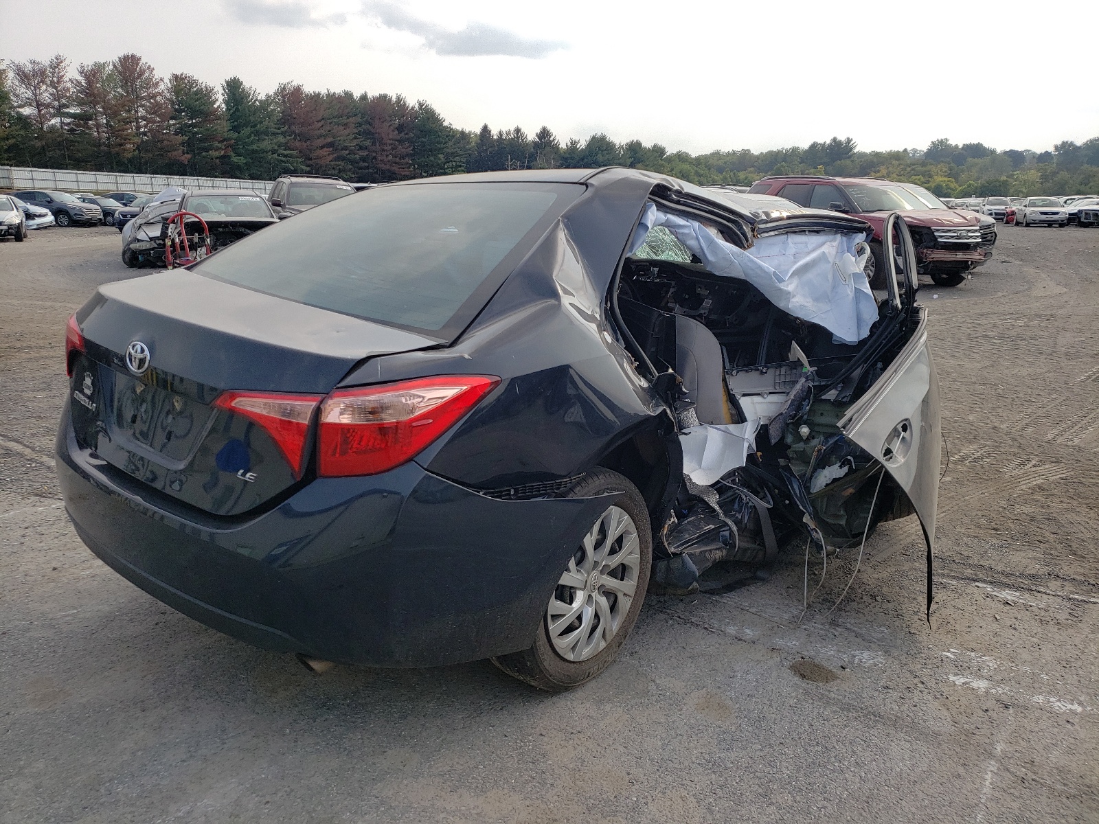 Photo 4 from auction – 2018 TOYOTA COROLLA L with VIN 2T1BURHE4JC120506