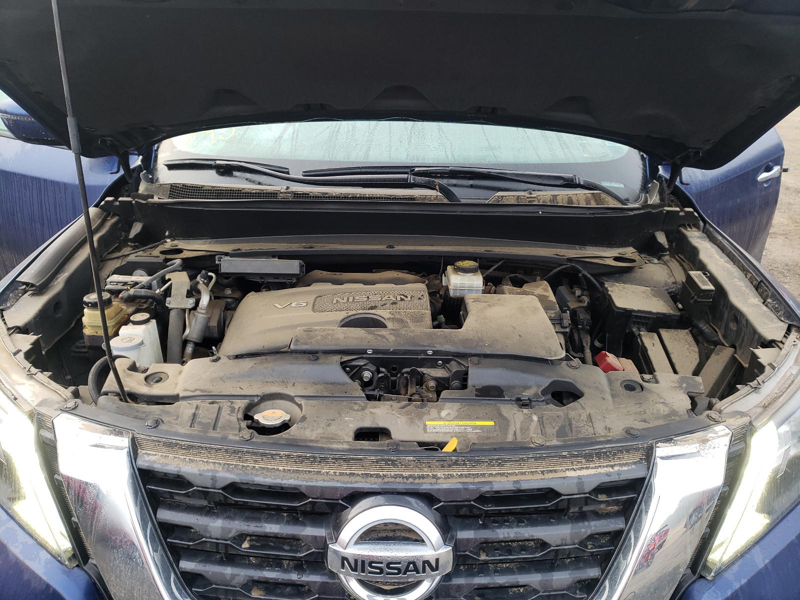 Photo 7 from auction – 2017 NISSAN PATHFINDER with VIN 5N1DR2MM9HC698971