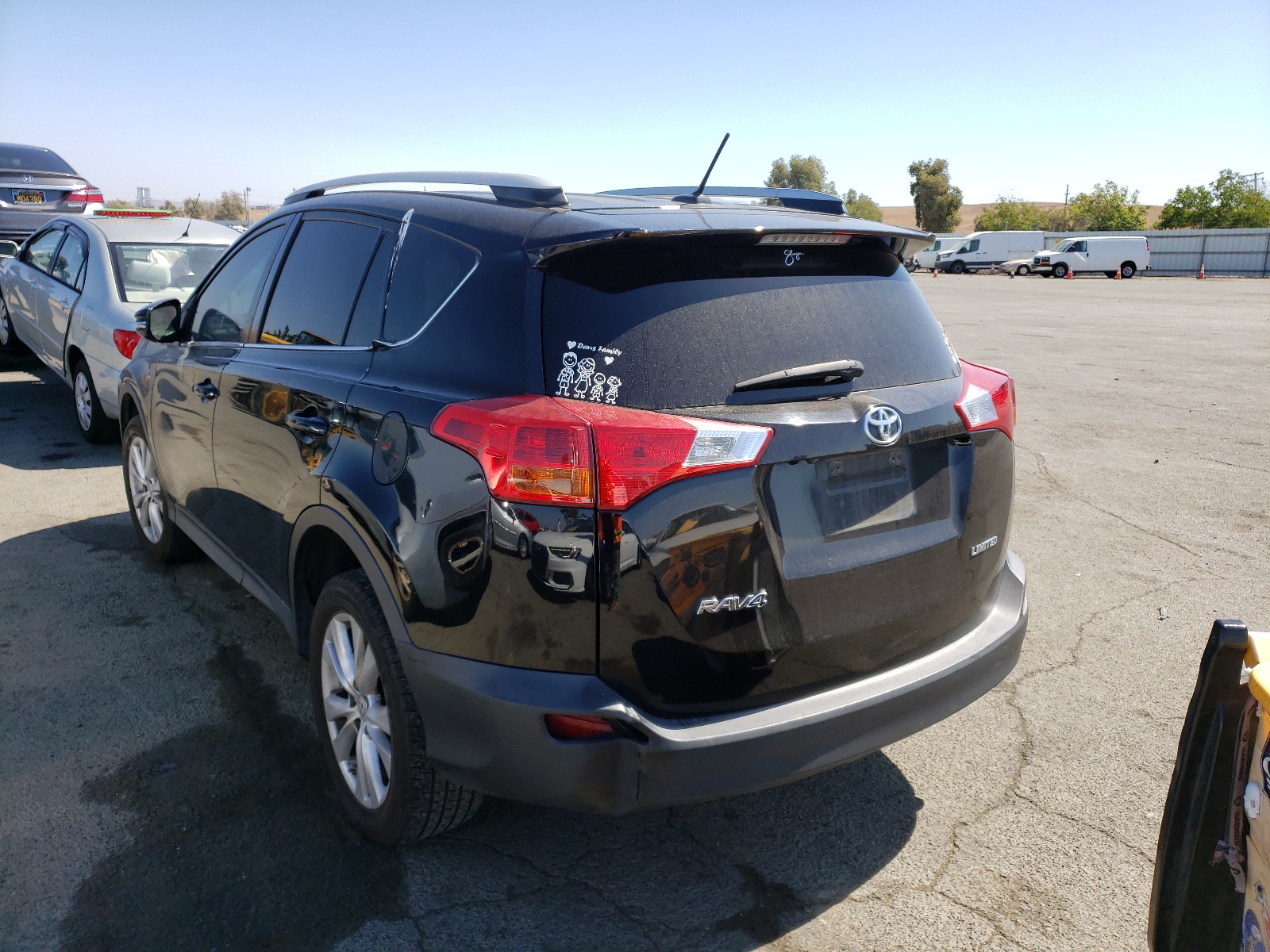 Photo 3 from auction – 2015 TOYOTA RAV4 LIMIT with VIN 2T3YFREV5FW177951