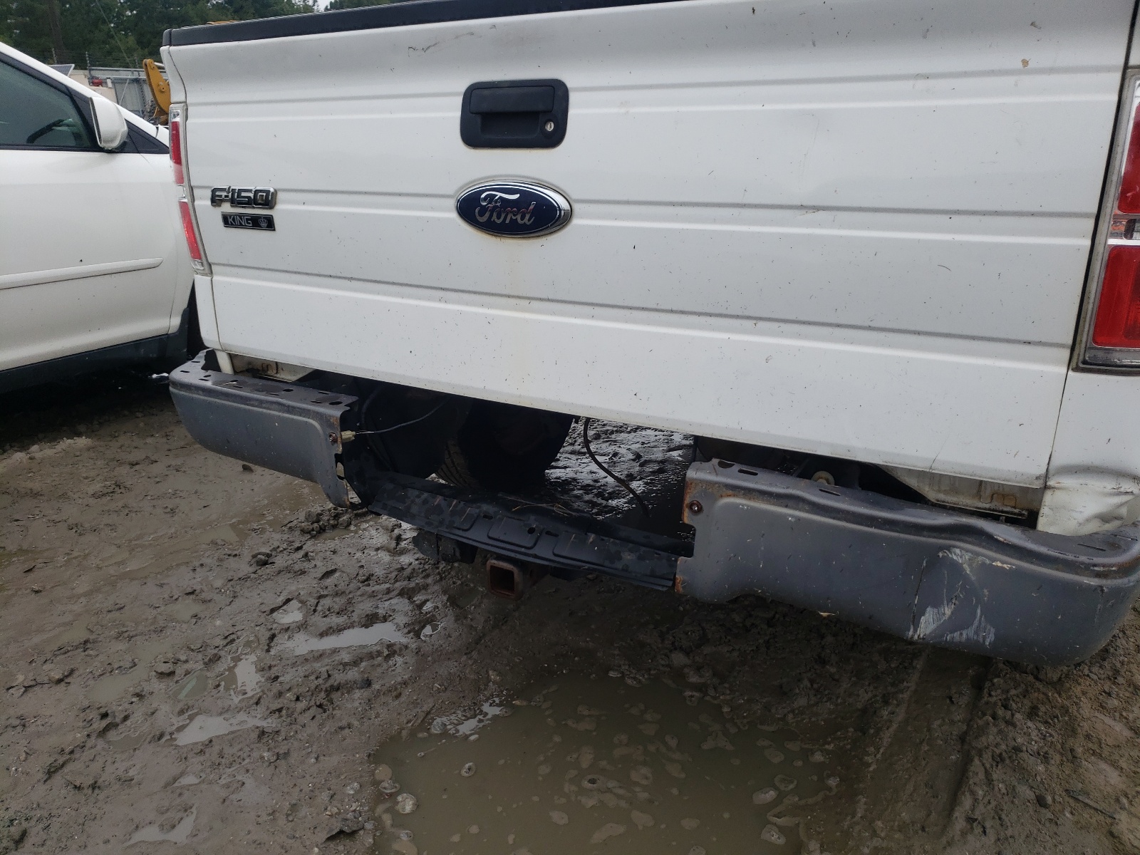 Photo 9 from auction – 2010 FORD F150 SUPER with VIN 1FTEX1CW8AFC63388