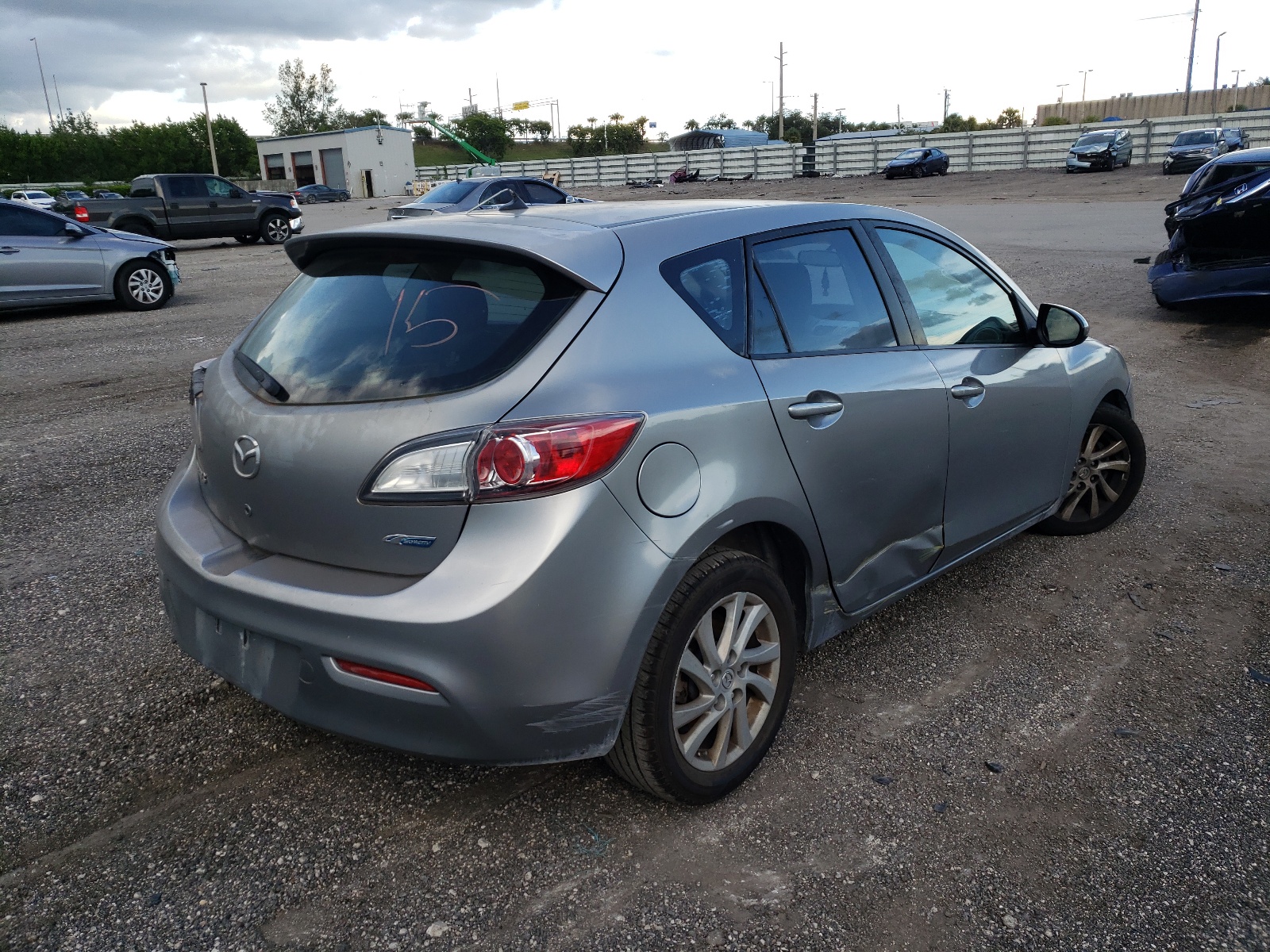 صورة رقم 4 من المزاد - 2012 MAZDA 3 I مع VIN JM1BL1L78C1532884