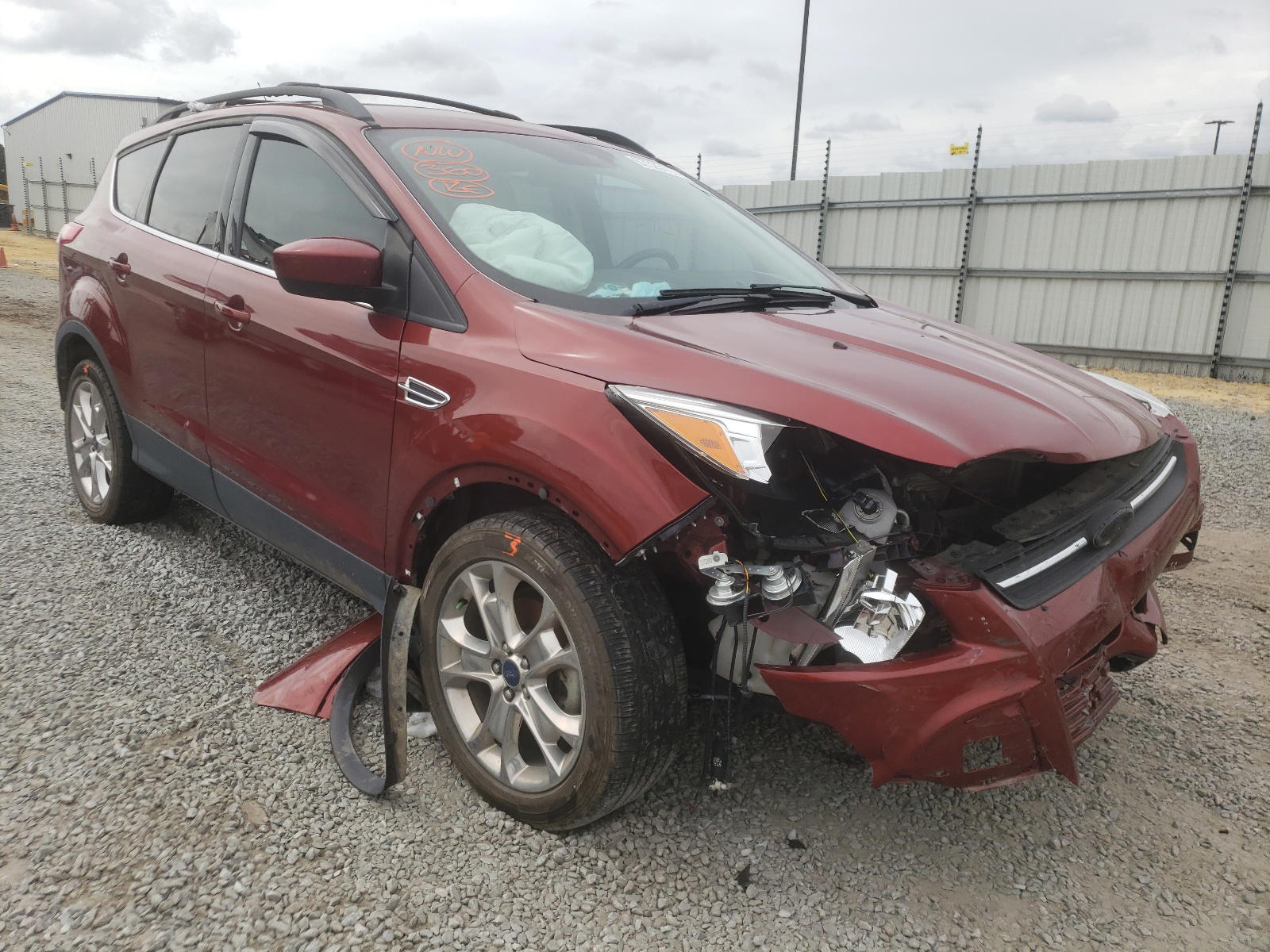 FORD ESCAPE 2015 with VIN 1FMCU0GX1FUB88013 - Photo from auction