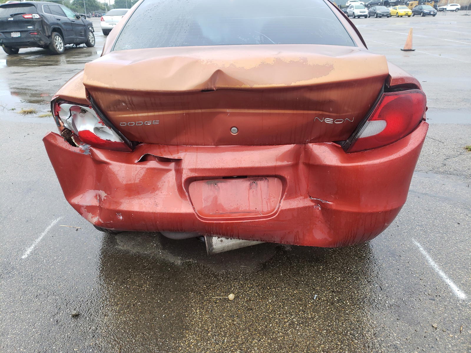 Photo 9 from auction – 2001 DODGE NEON SE with VIN 1B3ES46CX1D289148