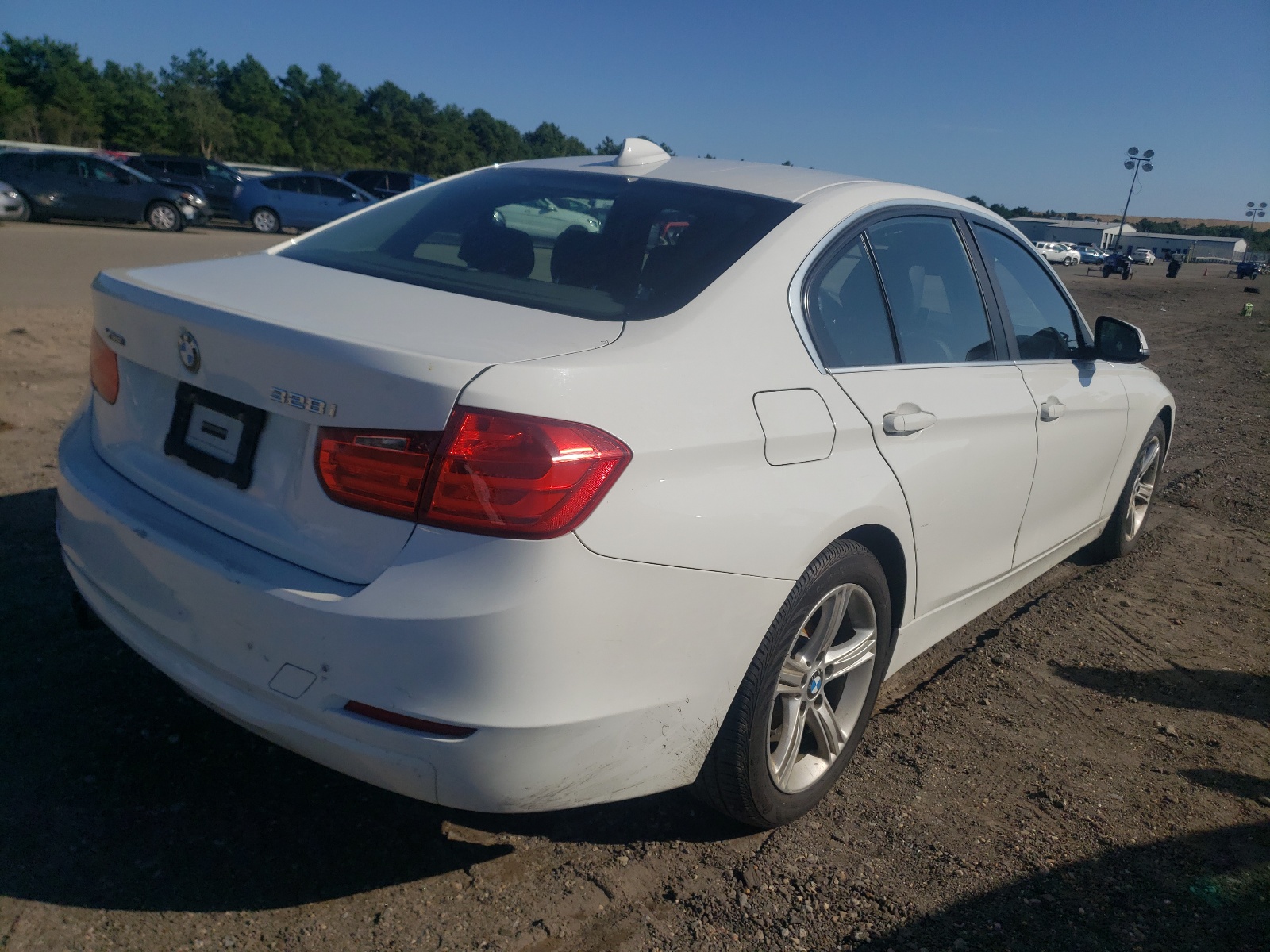 Photo 4 from auction – 2015 BMW 328 XI with VIN WBA3B3G5XFNR86866