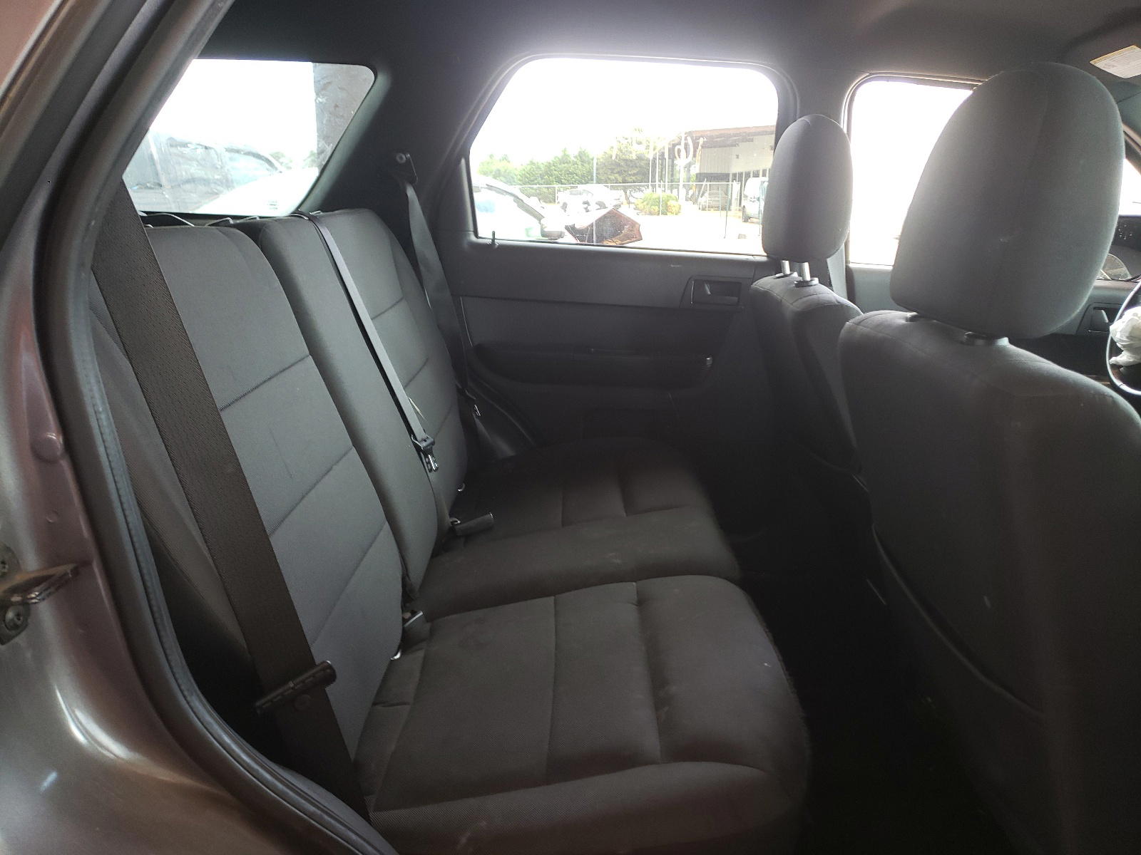 Photo 6 from auction – 2011 FORD ESCAPE XLT with VIN 1FMCU0D73BKB70218
