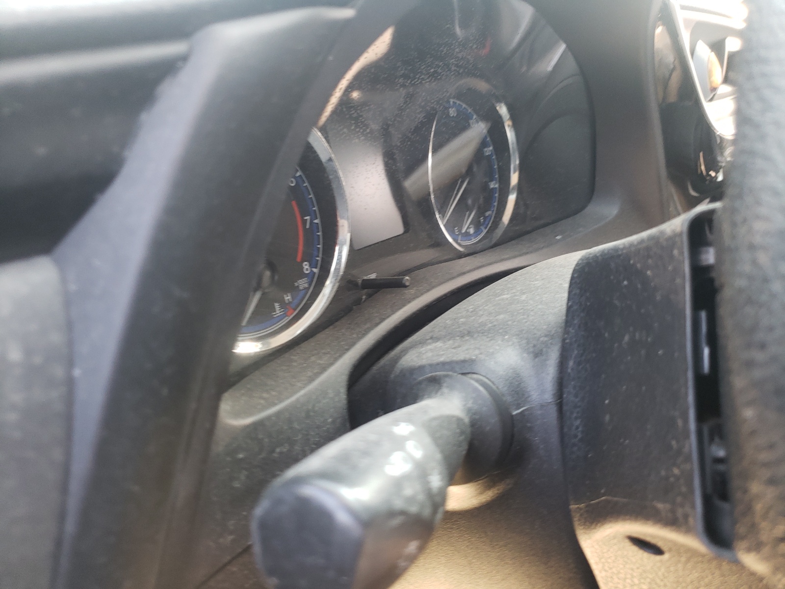 Photo 8 from auction – 2018 TOYOTA COROLLA L with VIN 5YFBURHE8JP804040