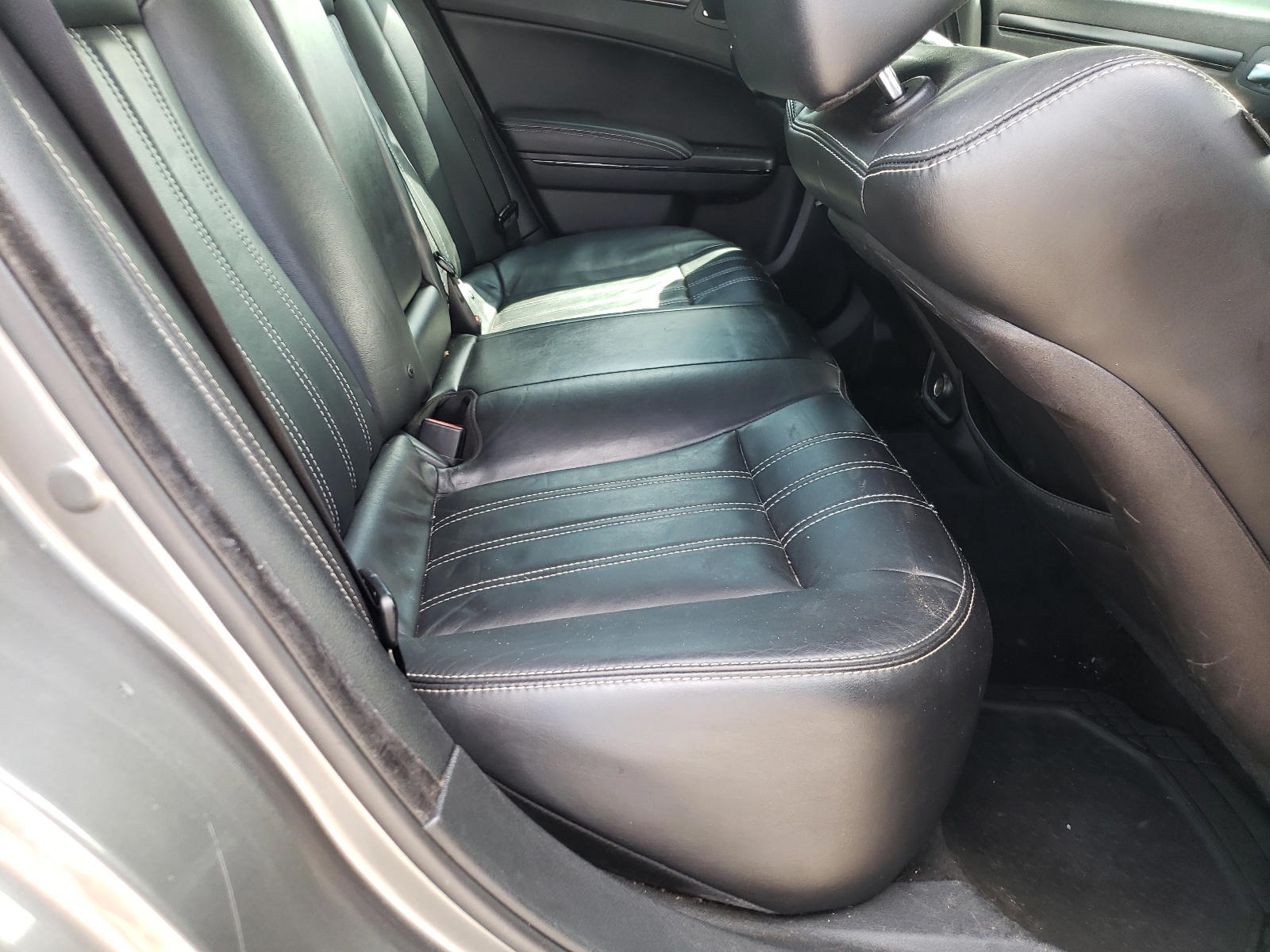 Photo 6 from auction – 2012 CHRYSLER 300 S with VIN 2C3CCABGXCH129629