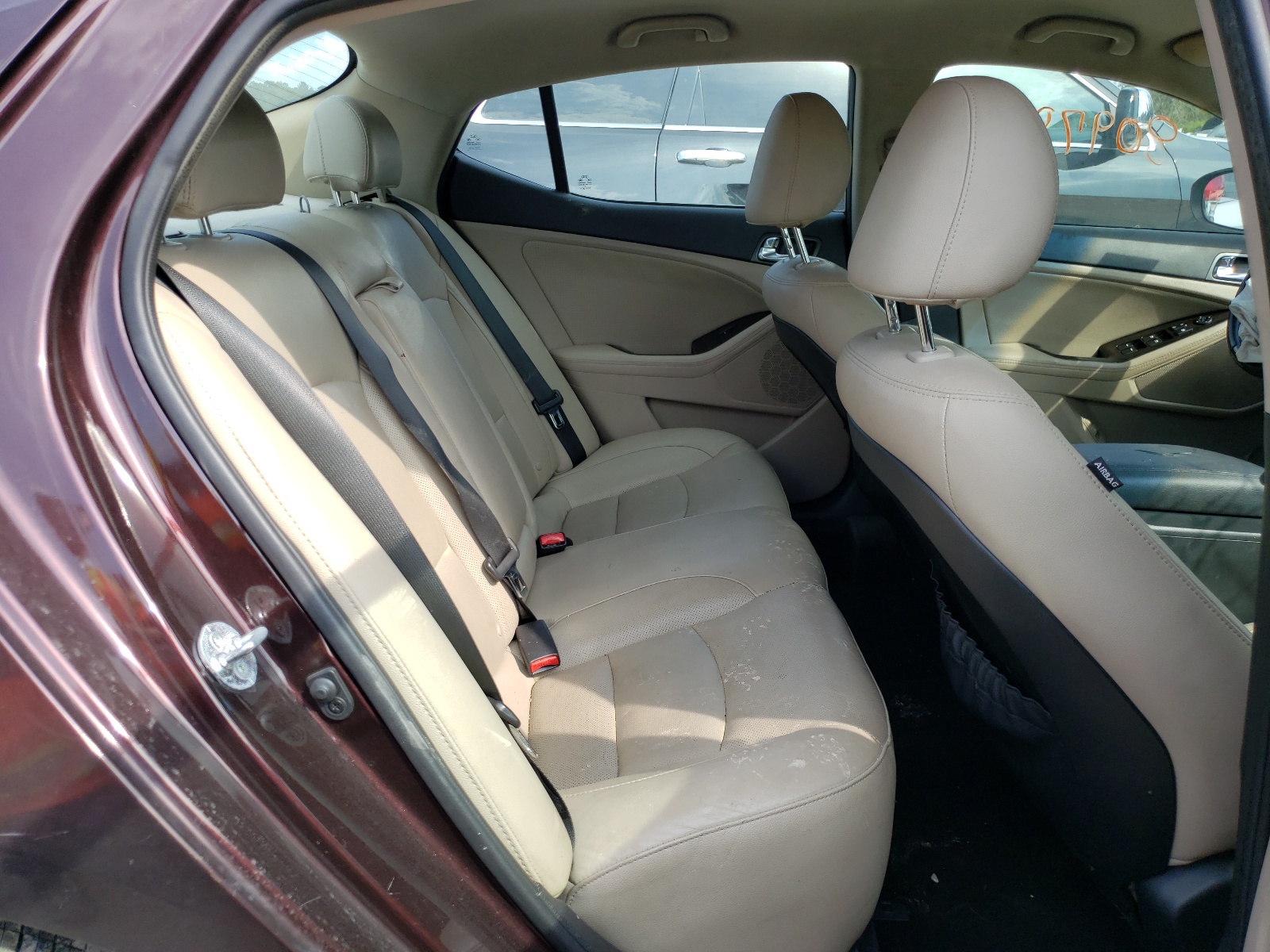 Foto 6 de la subasta – 2015 KIA OPTIMA EX con VIN 5XXGN4A75FG356812