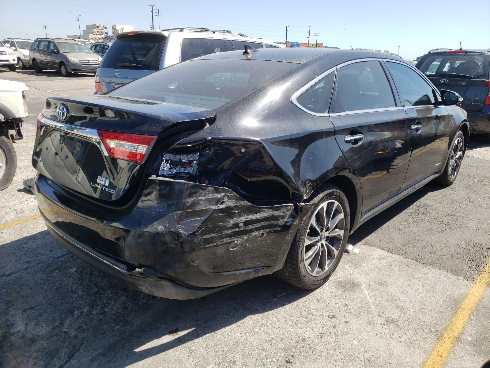 Photo 4 from auction – 2018 TOYOTA AVALON HYB with VIN 4T1BD1EB2JU063085