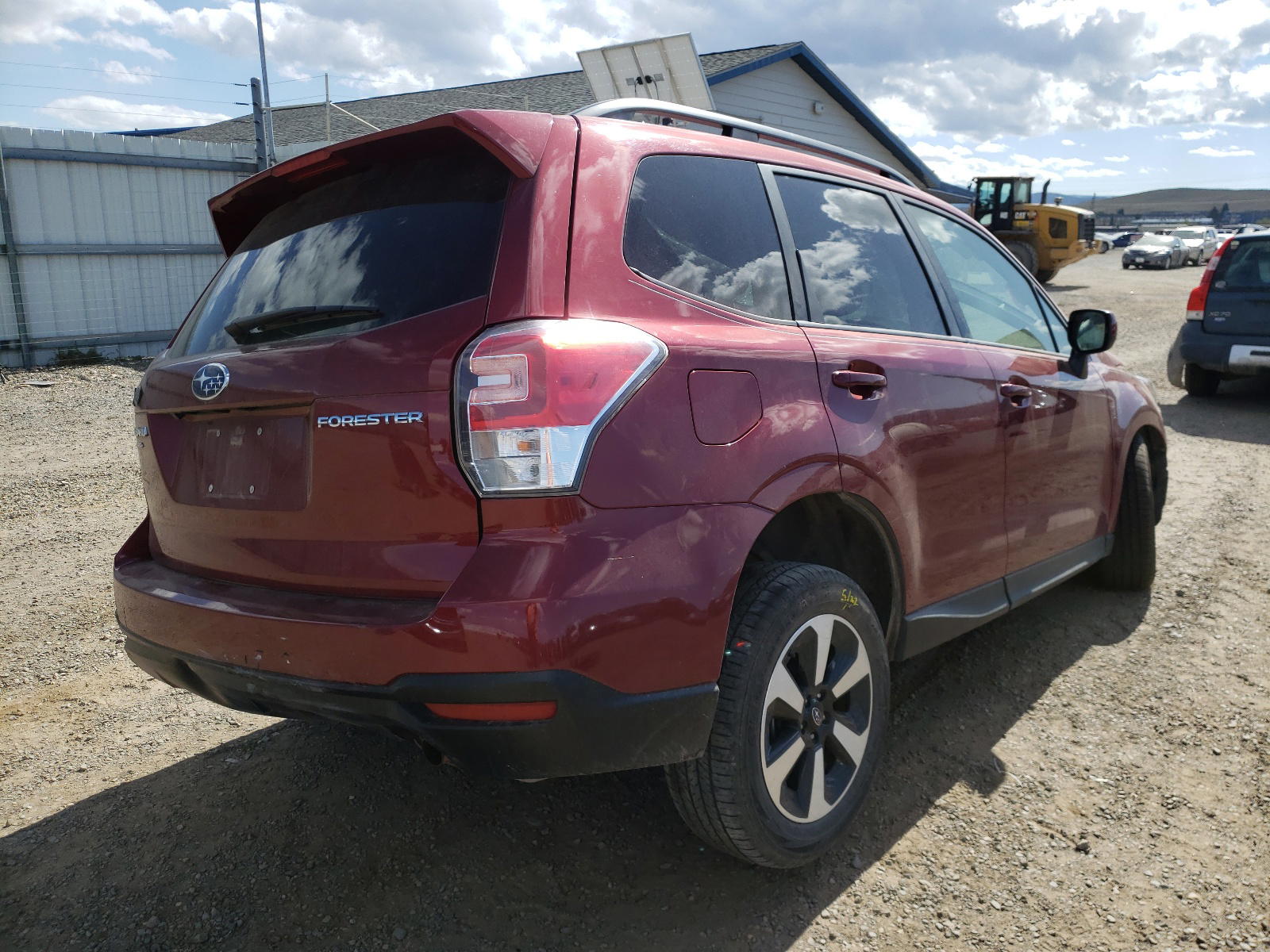 Photo 4 from auction – 2018 SUBARU FORESTER with VIN JF2SJAGCXJH588568