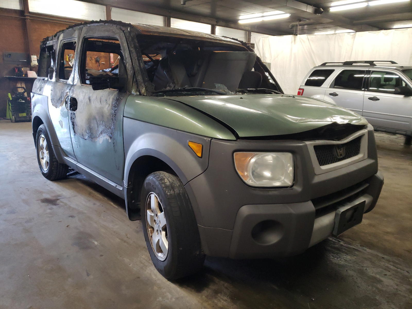 HONDA ELEMENT EX 2003 with VIN 5J6YH28633L047827 - Photo from auction