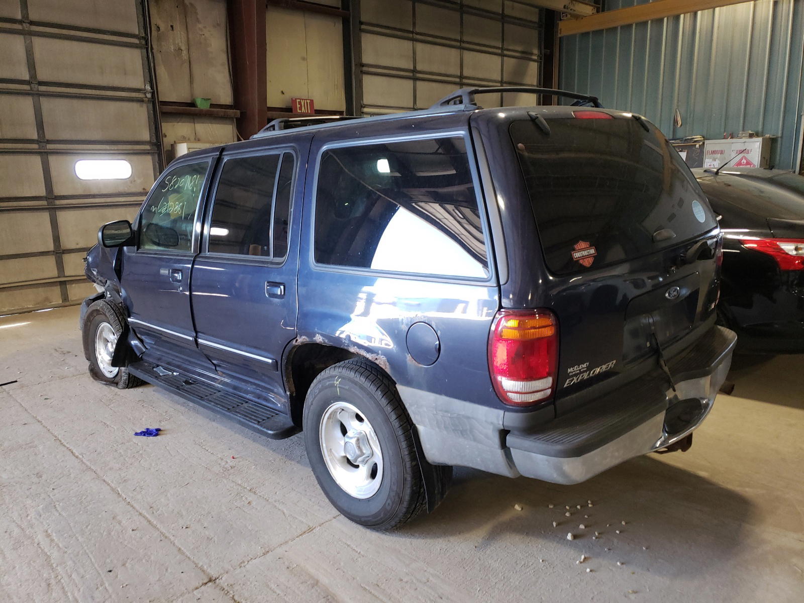 Photo 3 from auction – 2001 FORD EXPLORER X with VIN 1FMZU73E61UB04512
