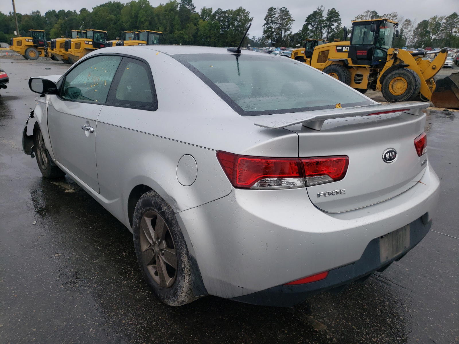 Photo 3 from auction – 2011 KIA FORTE with VIN KNAFU6A25B5322251