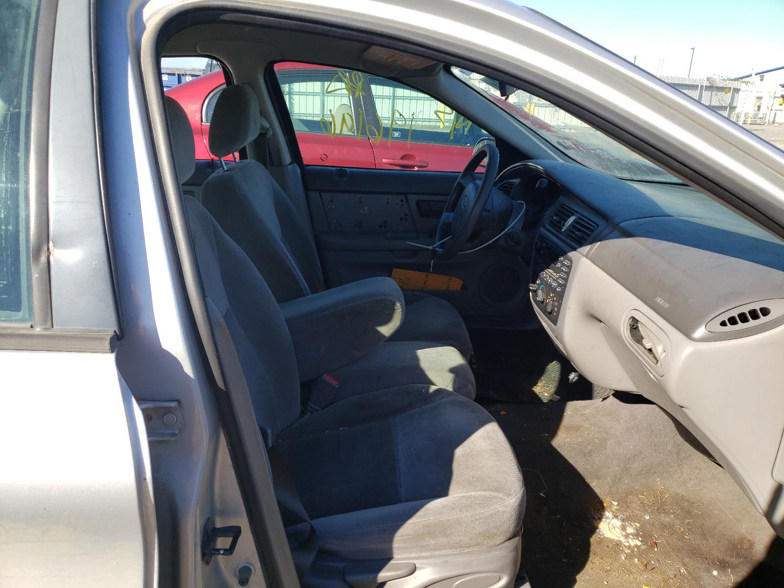 Photo 5 from auction – 2004 FORD TAURUS SE with VIN 1FAFP53U54G196120