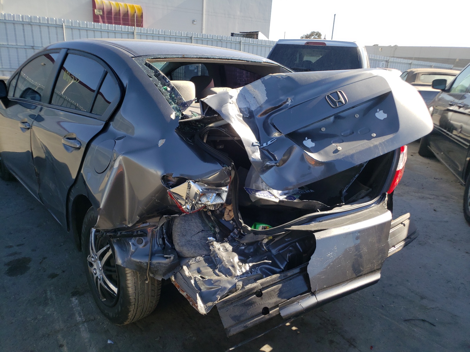 Photo 9 from auction – 2012 HONDA CIVIC LX with VIN 2HGFB2F5XCH332676