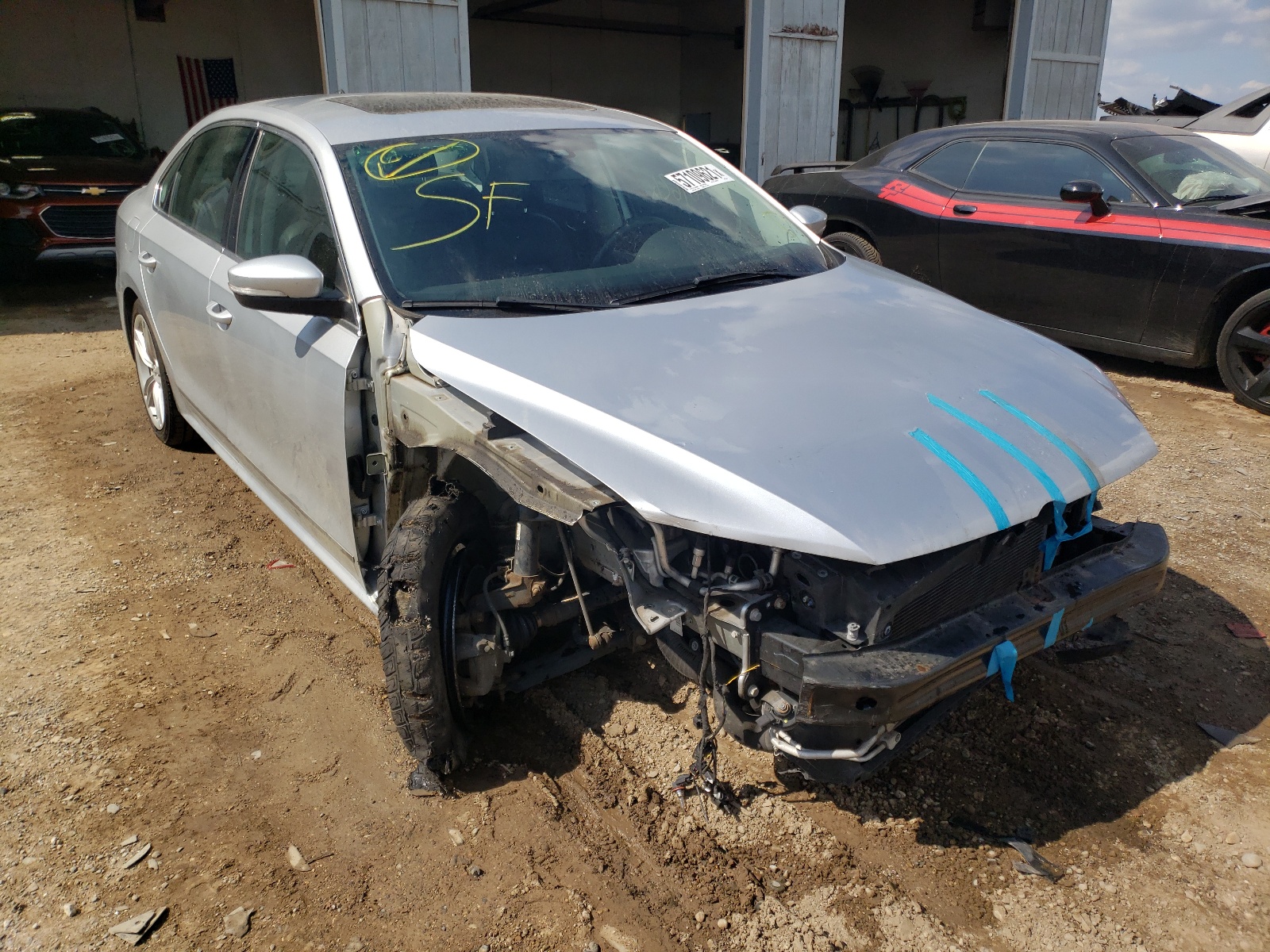 Photo 1 from auction – 2015 VOLKSWAGEN PASSAT SE with VIN 1VWBS7A34FC054345